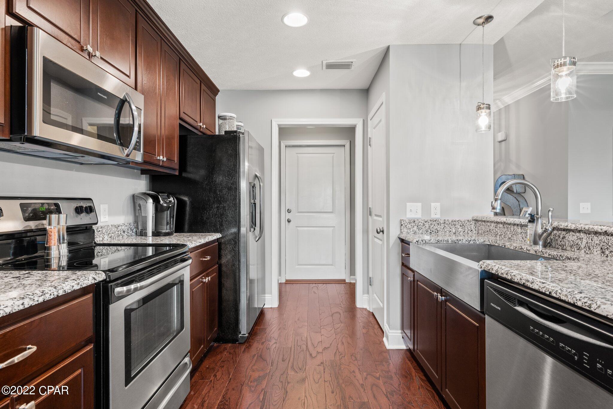 The Pines Of Lynn Haven - Residential