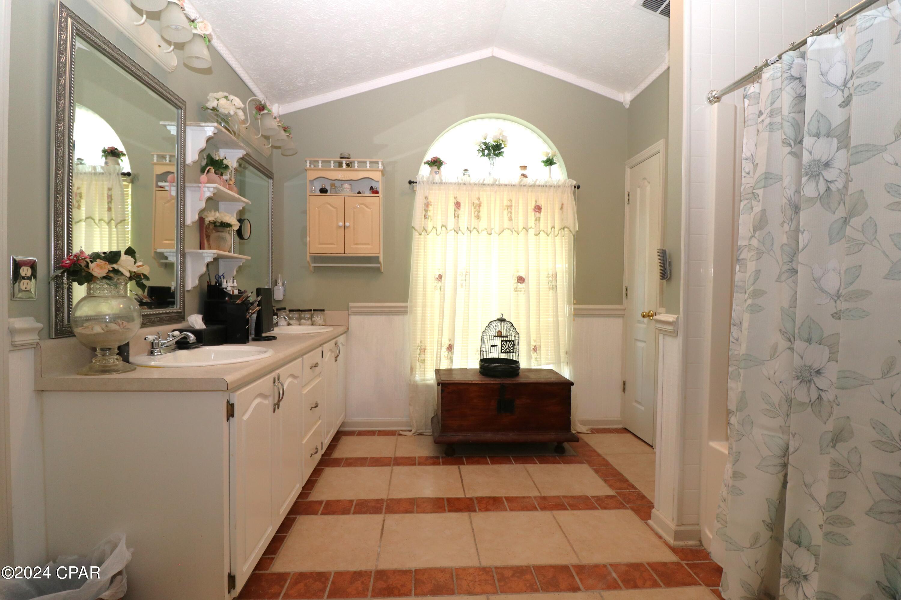 Indian Creek Village Ph II - Residential