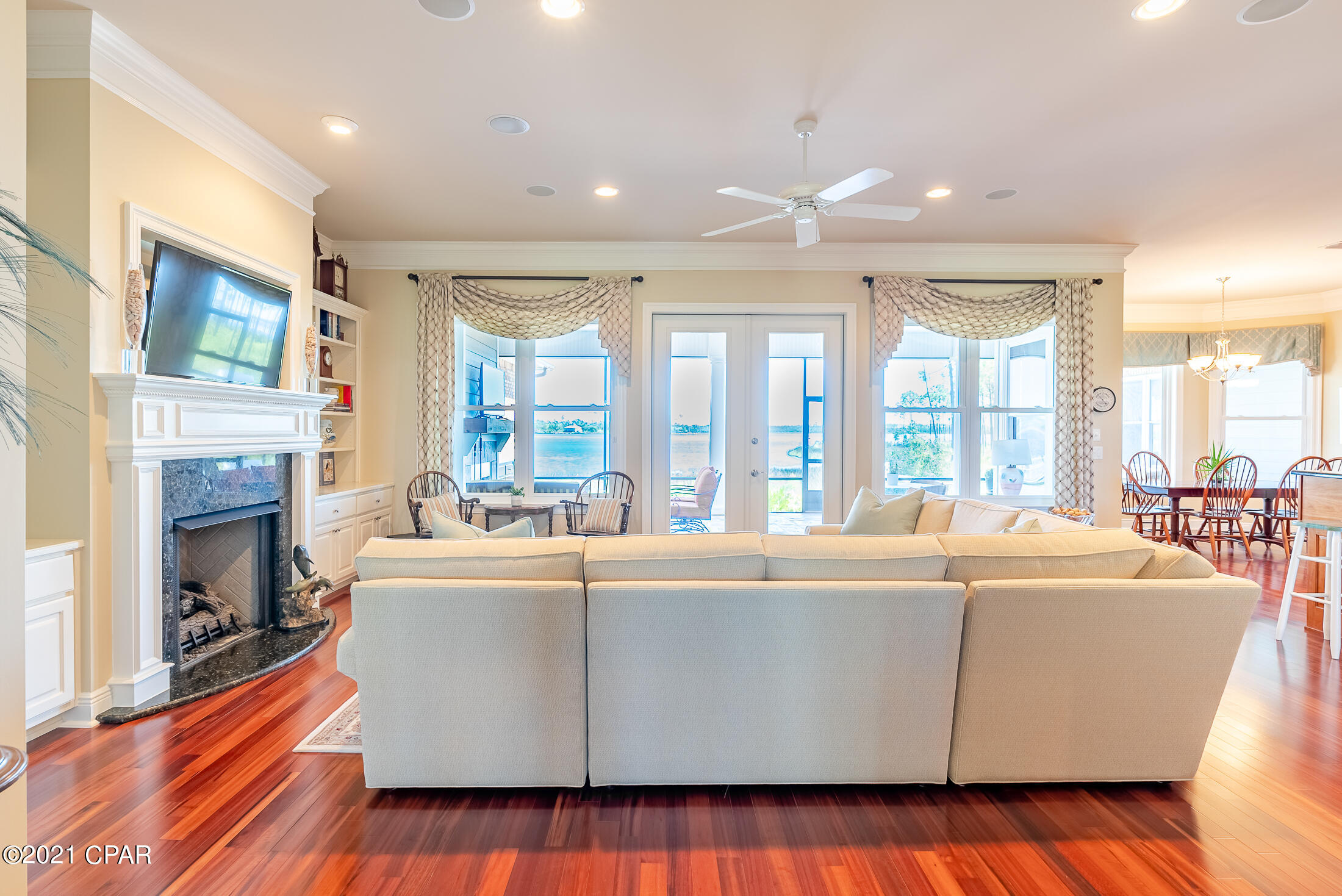 Laird Bayou - Residential