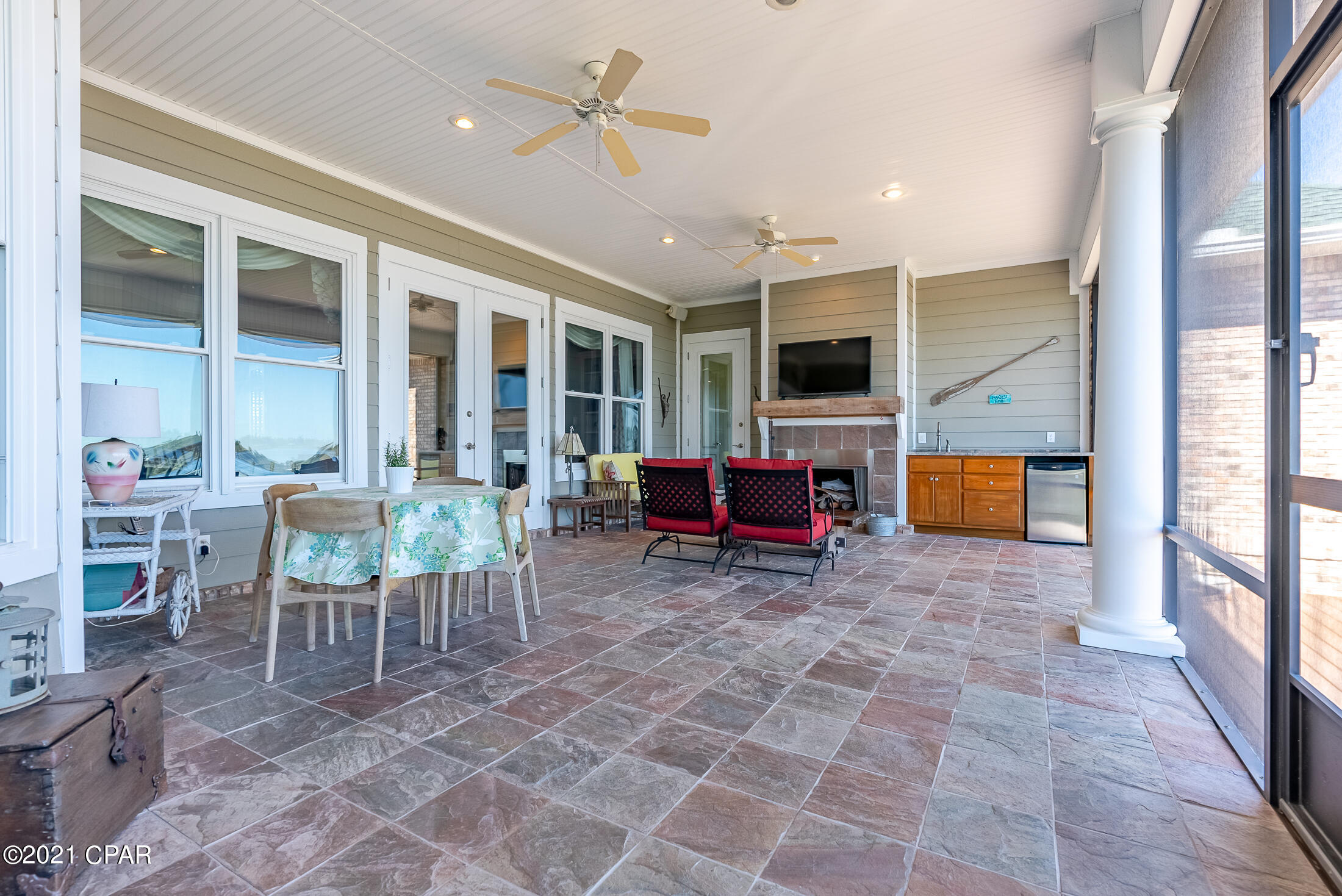 Laird Bayou - Residential