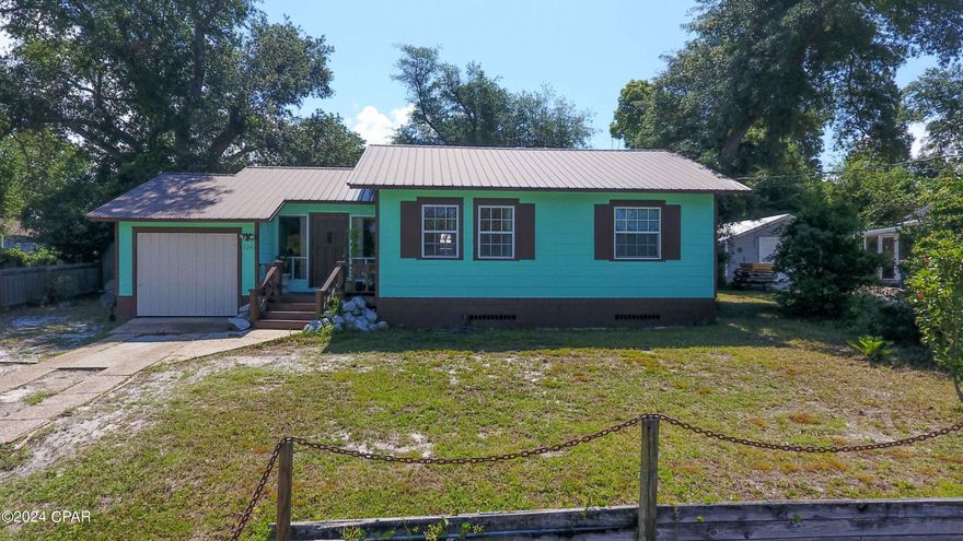 CURRENTLY UNDER CONTRACT, SELLER WILL CONSIDER BACKUP OFFERS



This home had been leased for most of the past year, tenants have vacated to allow for quick sale.  It was leased for $1800 per month.  Great return on investment with the option at the end of the first year to continue or make changes.  


Step into a timeless retreat with this classic beauty nestled in the historic Cove neighborhood. Golf cart friendly area or walk a couple blocks to Cherry Street Elementary, this  is an amazing neighborhood. Boasting 3 bedrooms and 2 bathrooms, this residence sits on nearly a quarter of an acre, offering an abundance of space and privacy. Enjoy the tranquility of mature trees shading the property, creating a serene ambiance and a picturesque backdrop for outdoor living. With ample parking available both in the front and accessible from the alley out back, convenience is at the forefront of this property's charm. Inside, discover a blend of historic charm and modern comfort, with nice touches and original wood floors throughout. The layout seamlessly connects the living spaces, creating an inviting atmosphere for relaxation and entertainment. Retreat to one of the three spacious bedrooms, each offering ample natural light and cozy comfort for restful nights. The two bathrooms feature classic fixtures providing convenience and style for everyday living. Step outside to the expansive outdoor space, where the possibilities are endless. Whether you're hosting gatherings or simply enjoying a quiet moment in nature, this property offers the perfect backdrop for your lifestyle.