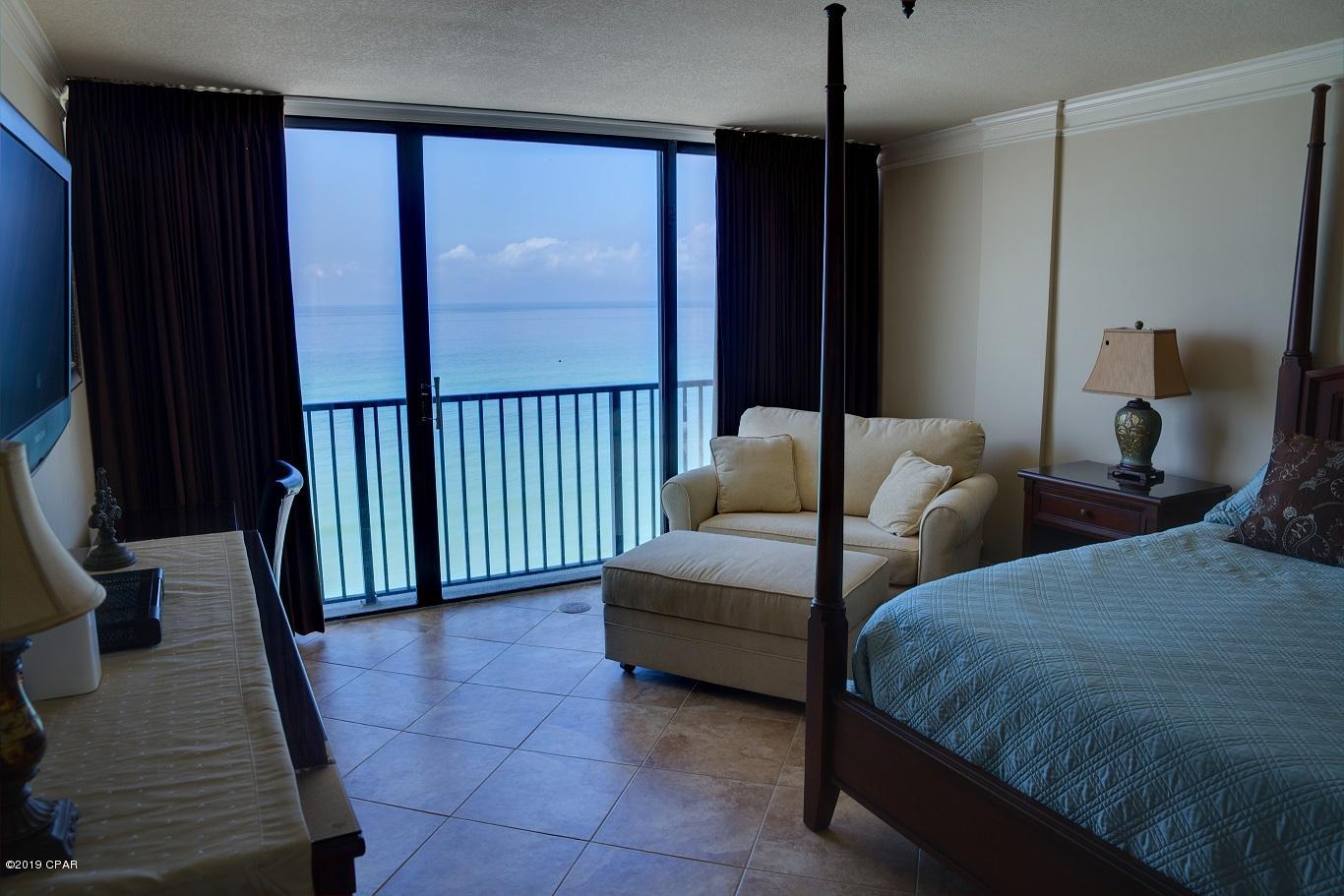 Seachase Condo - Residential