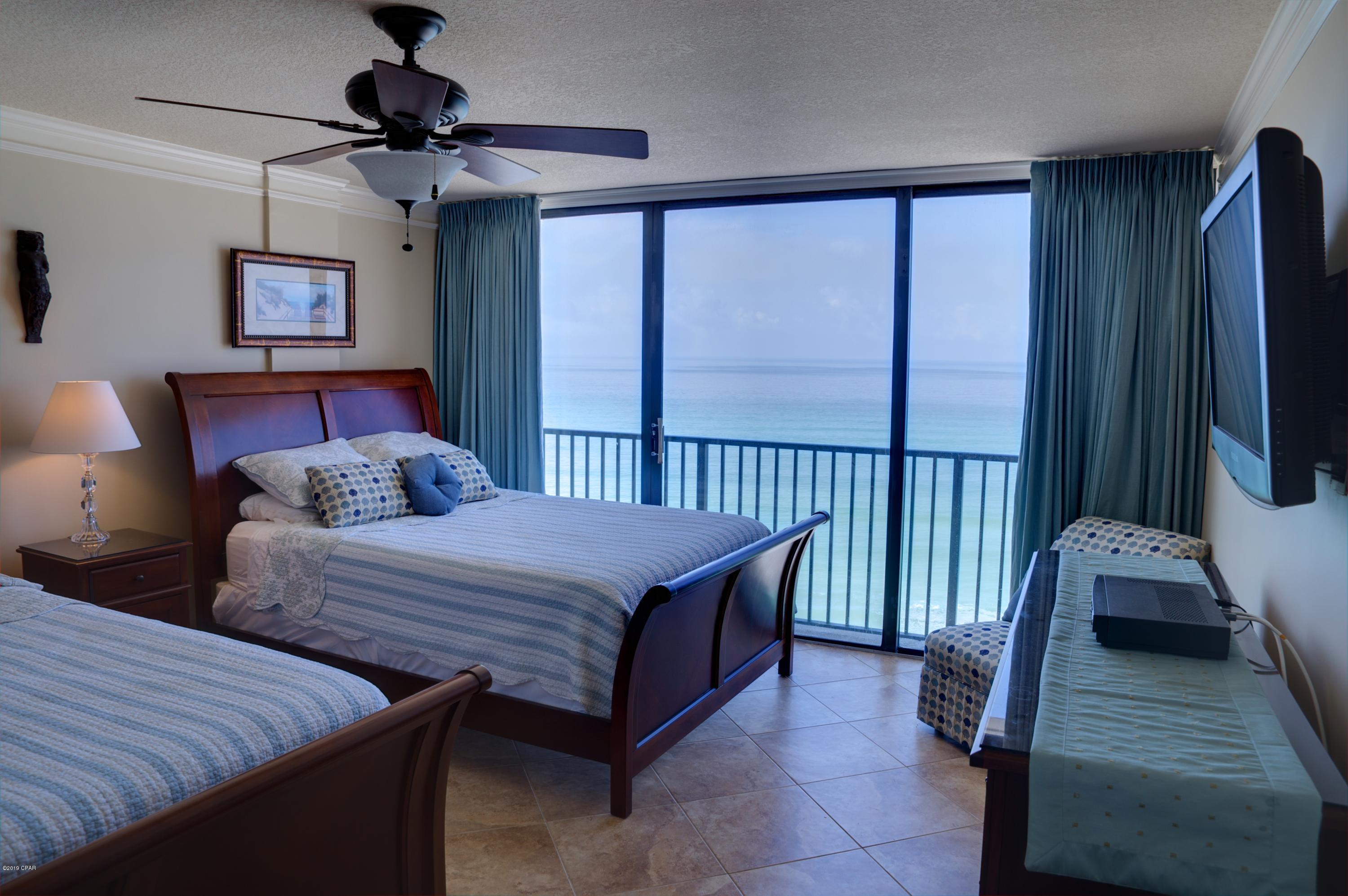 Seachase Condo - Residential