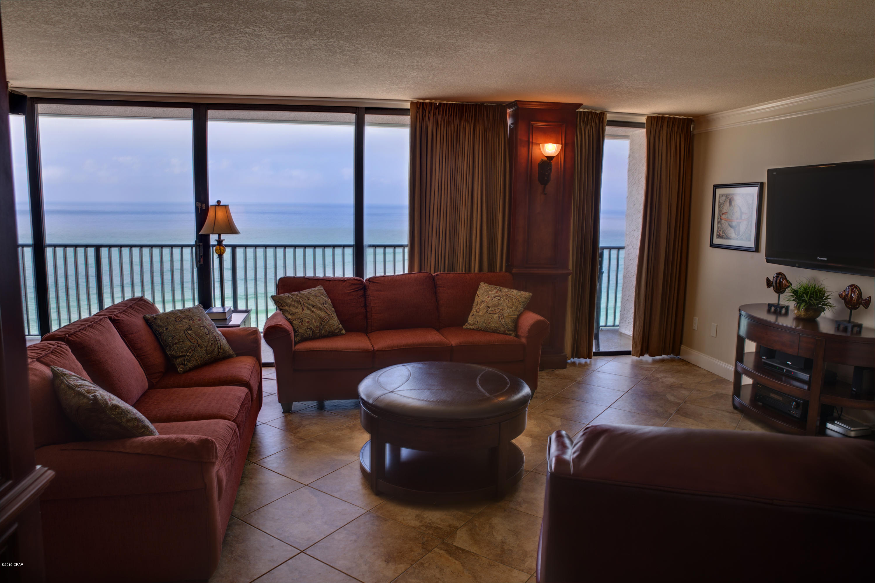 Seachase Condo - Residential