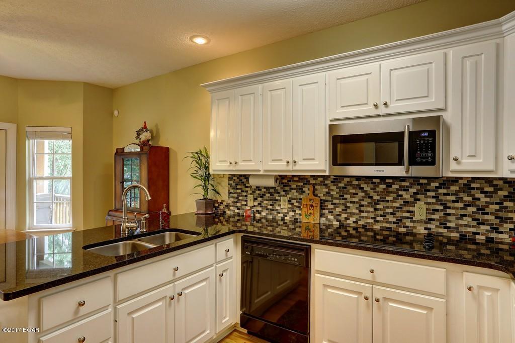 Leisure Lakes - Residential