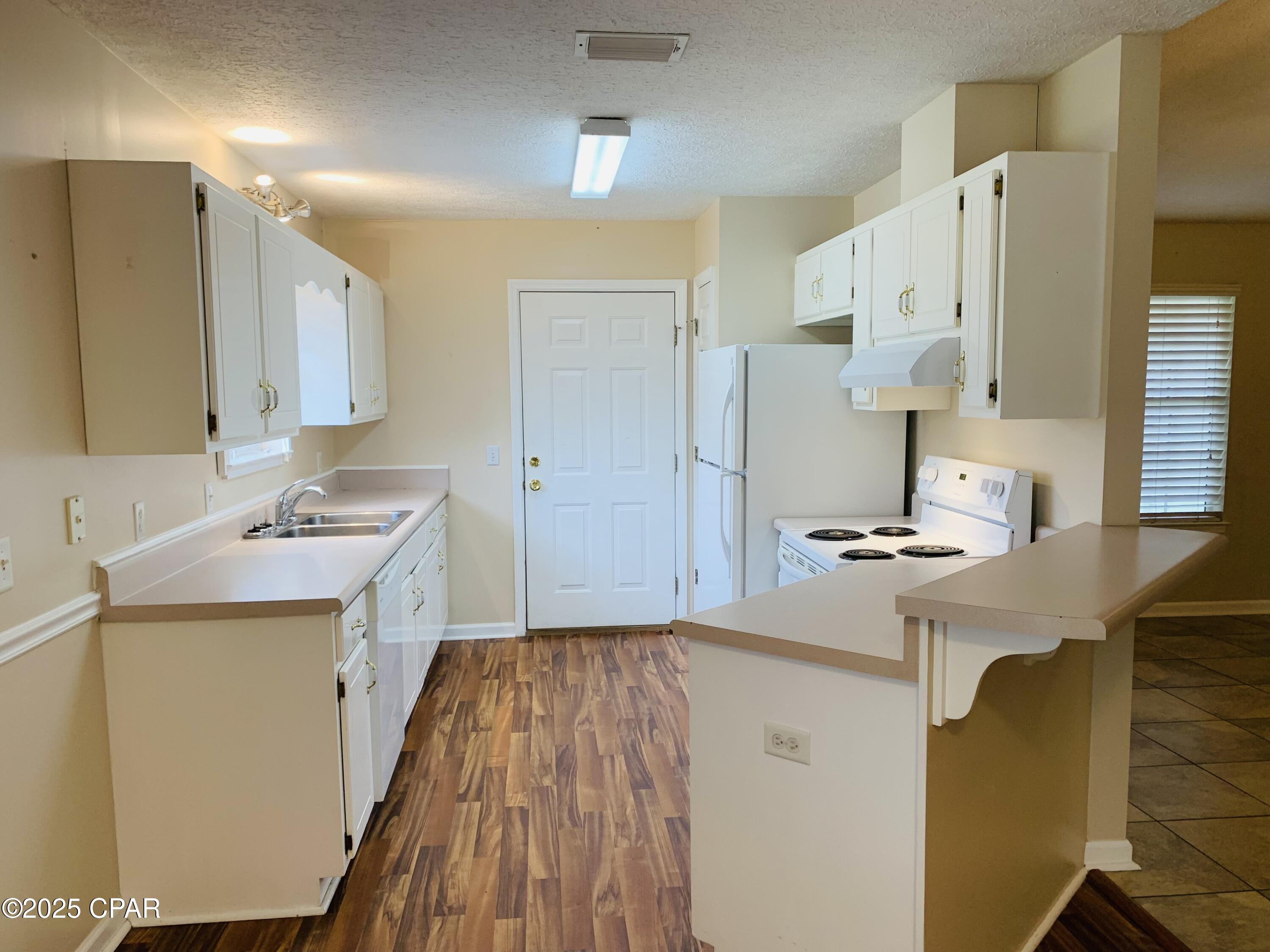 Lynn Pointe South - Residential