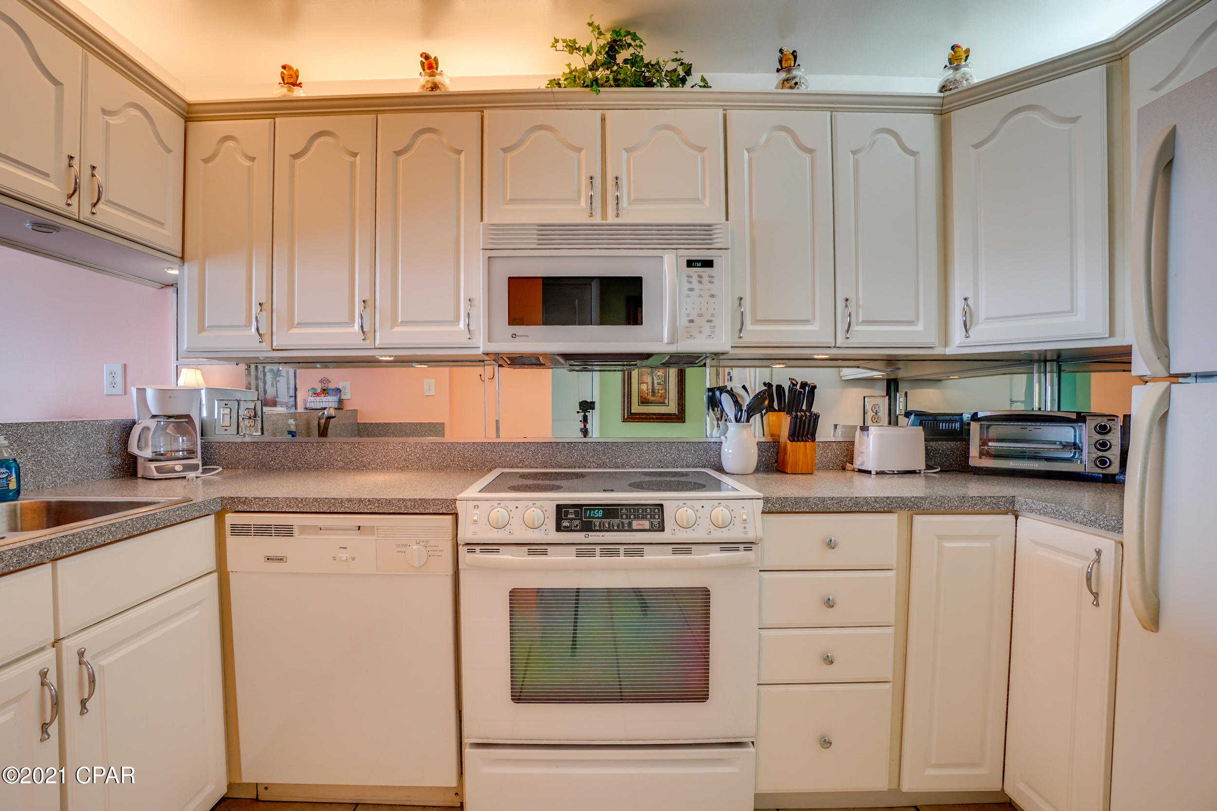 Mariner East Condo - Residential