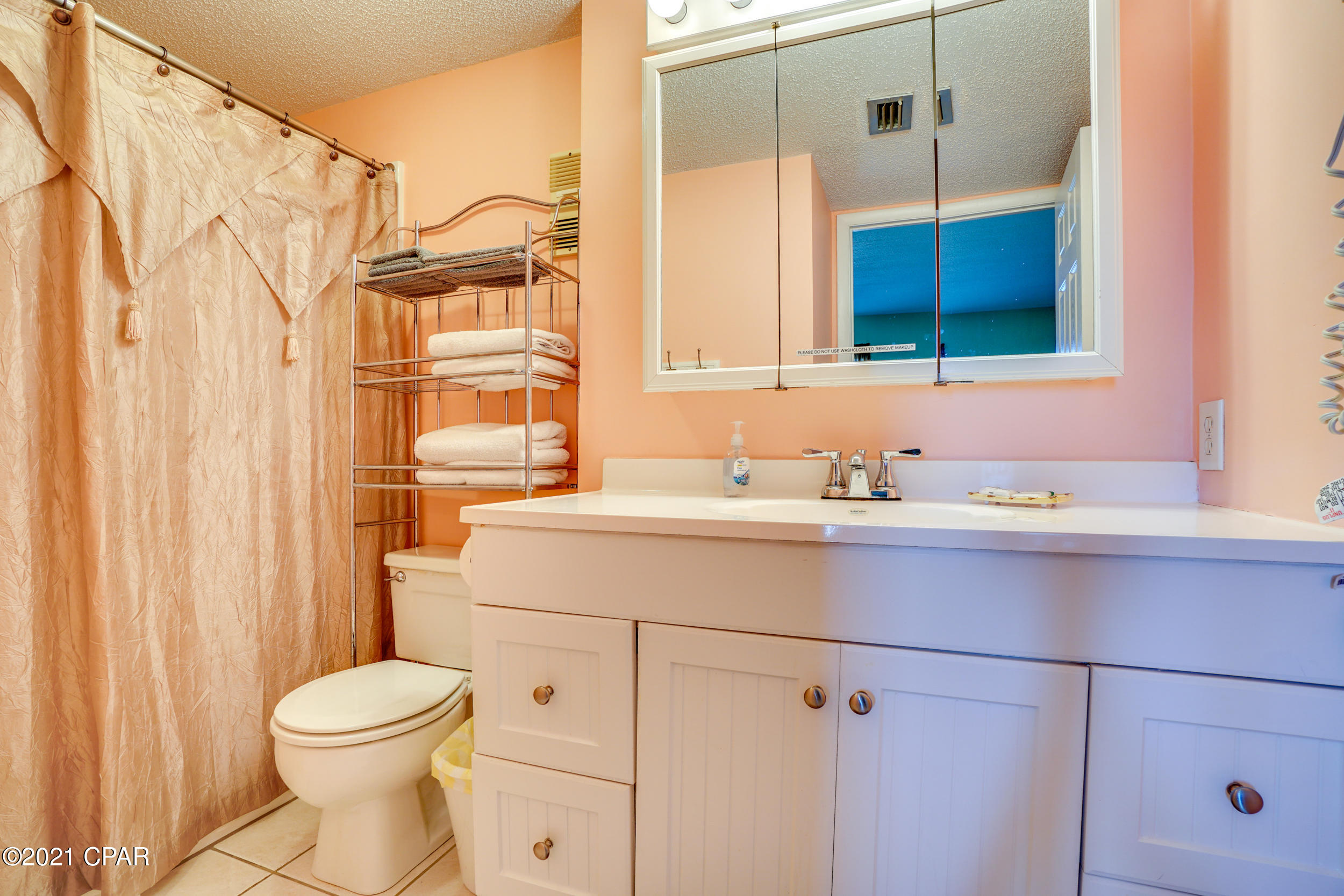 Mariner East Condo - Residential