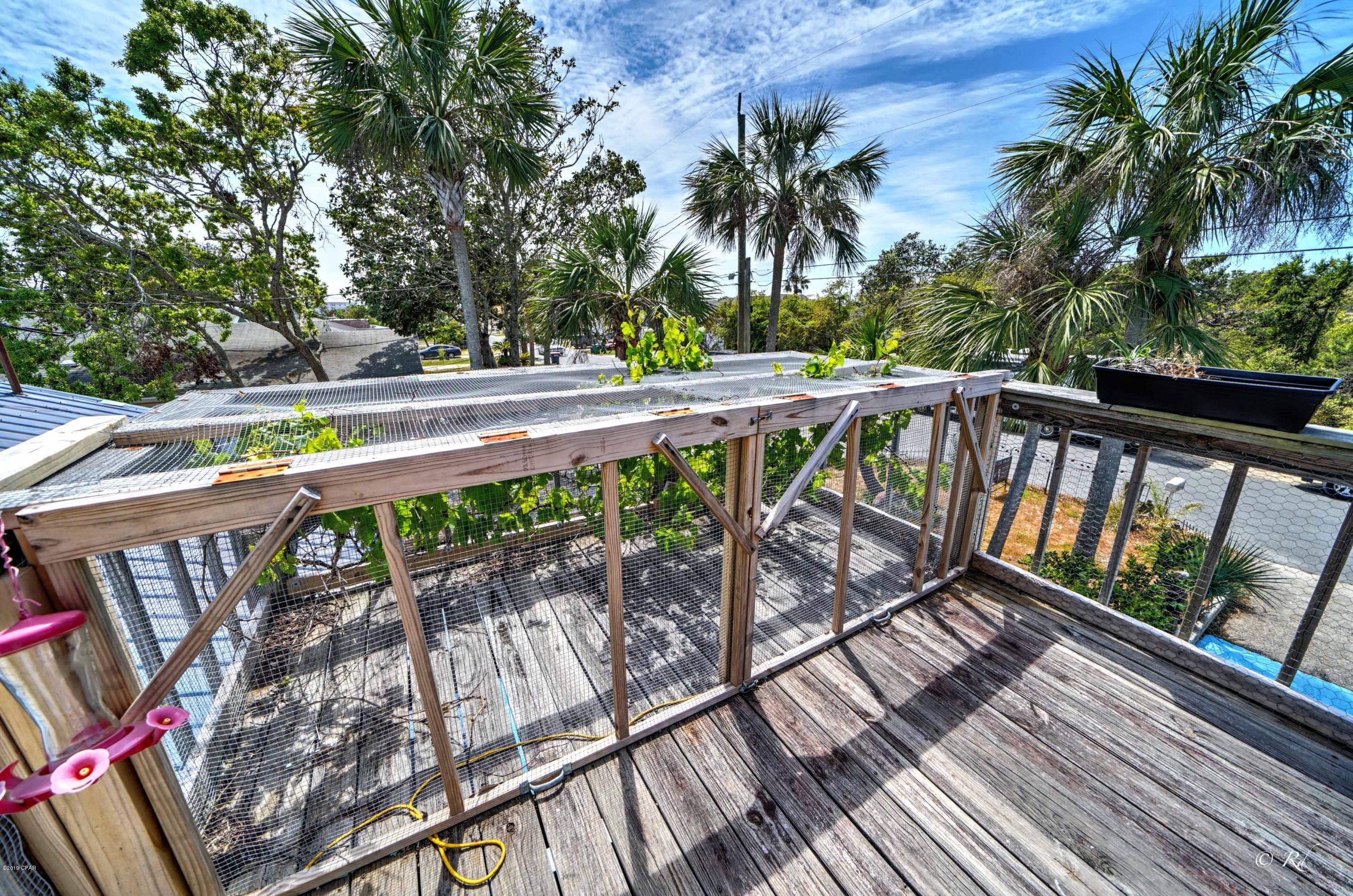 Hutchison's 1st To Bahama Bch - Residential