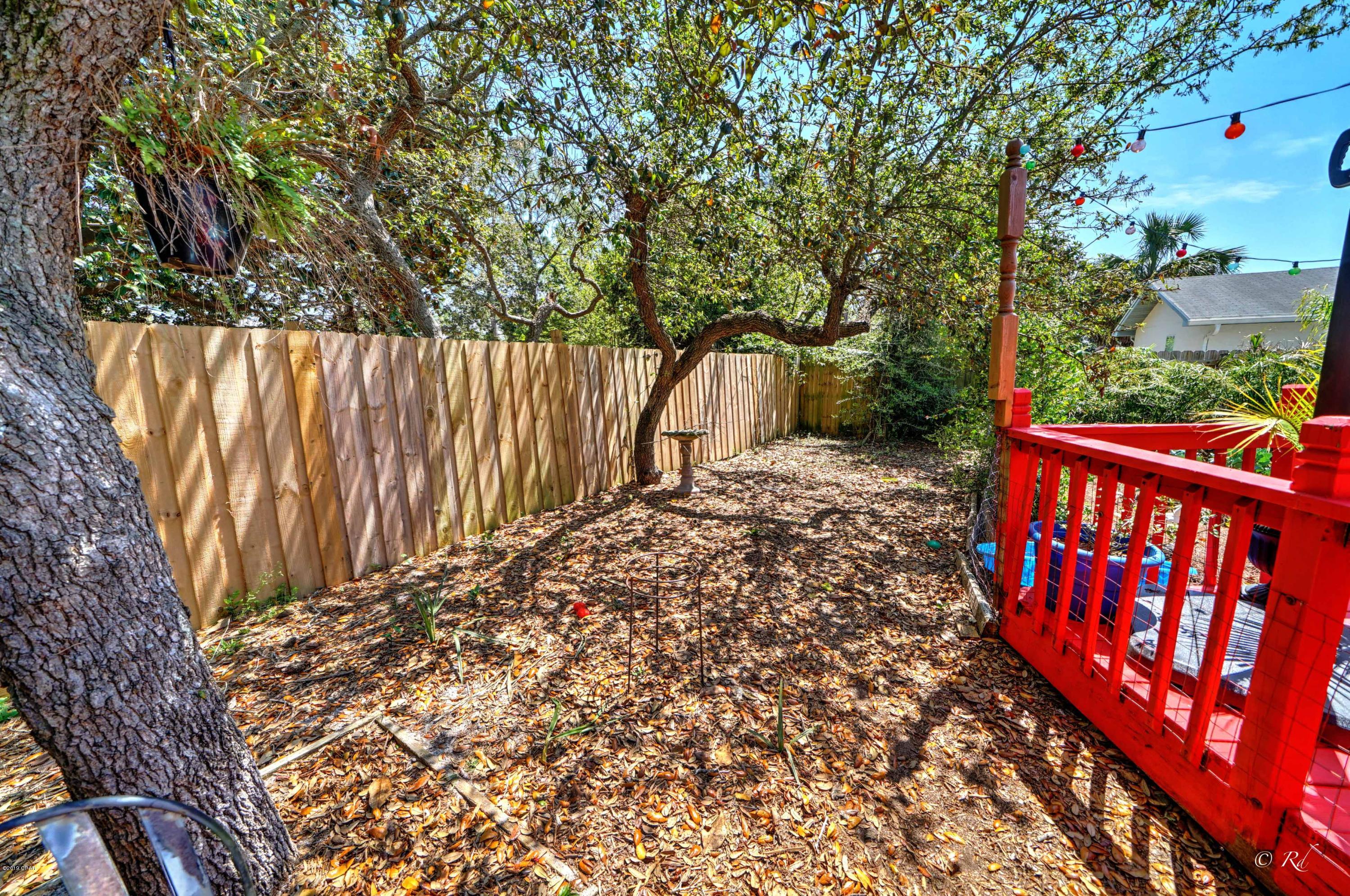 Hutchison's 1st To Bahama Bch - Residential