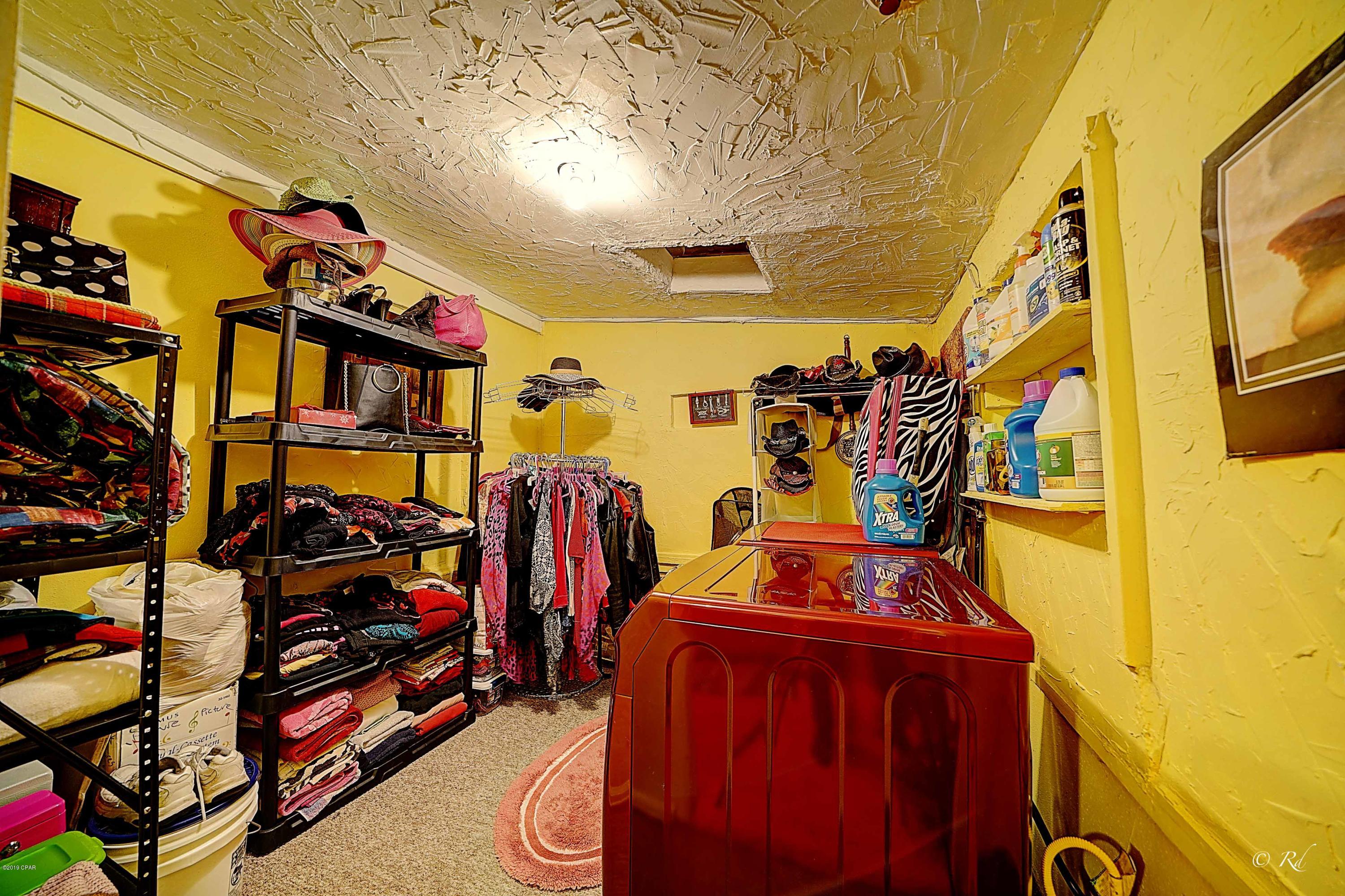 Hutchison's 1st To Bahama Bch - Residential