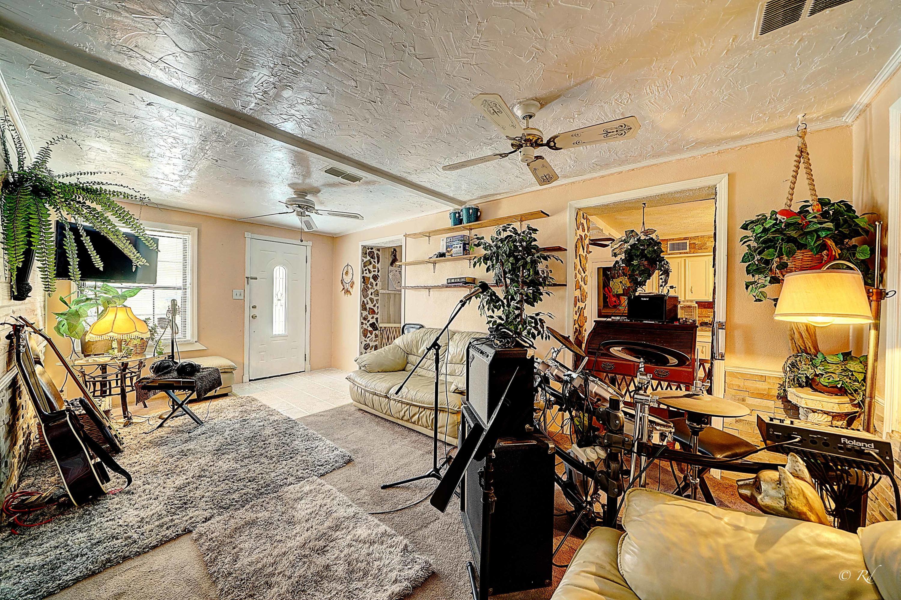 Hutchison's 1st To Bahama Bch - Residential