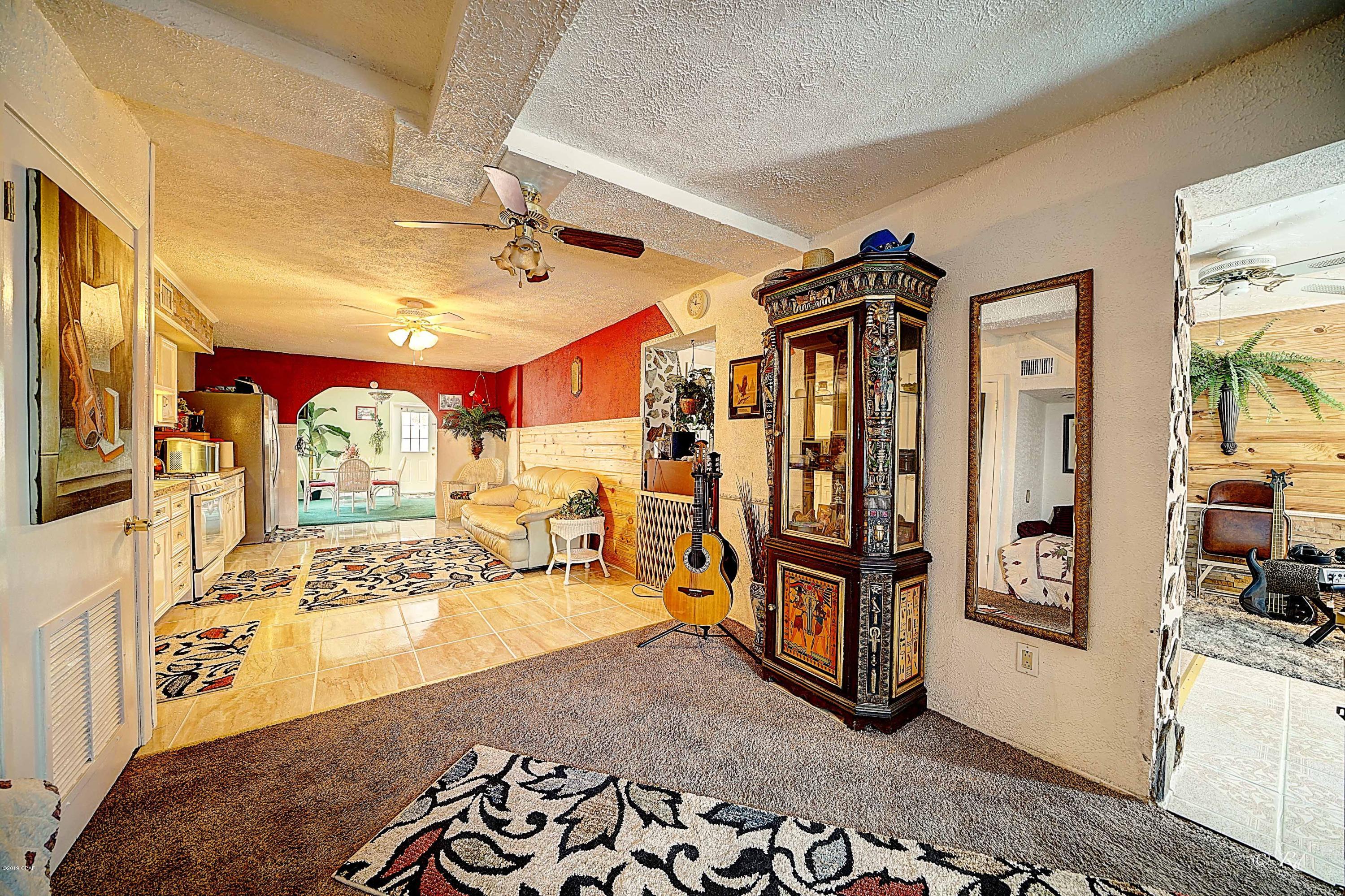 Hutchison's 1st To Bahama Bch - Residential