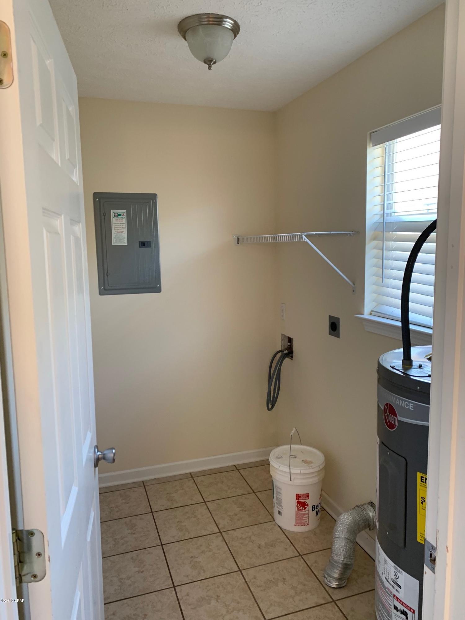 Palm Cove Phase II - Residential Lease