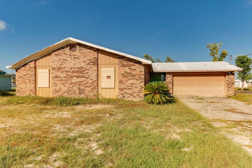 3 bedroom, 2 bath located in a great neighborhood and convenient section of Callaway! Roof has been sealed and home remediated by professionals. Brick home with excellent potential!