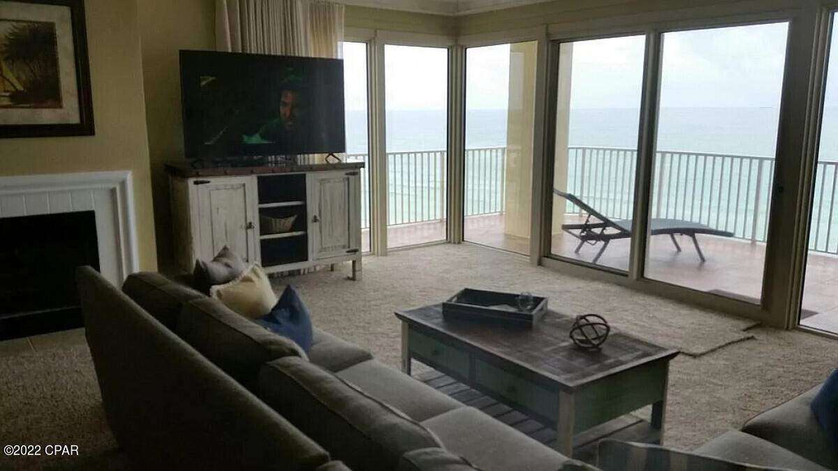 Grande Surf Club Condo - Residential