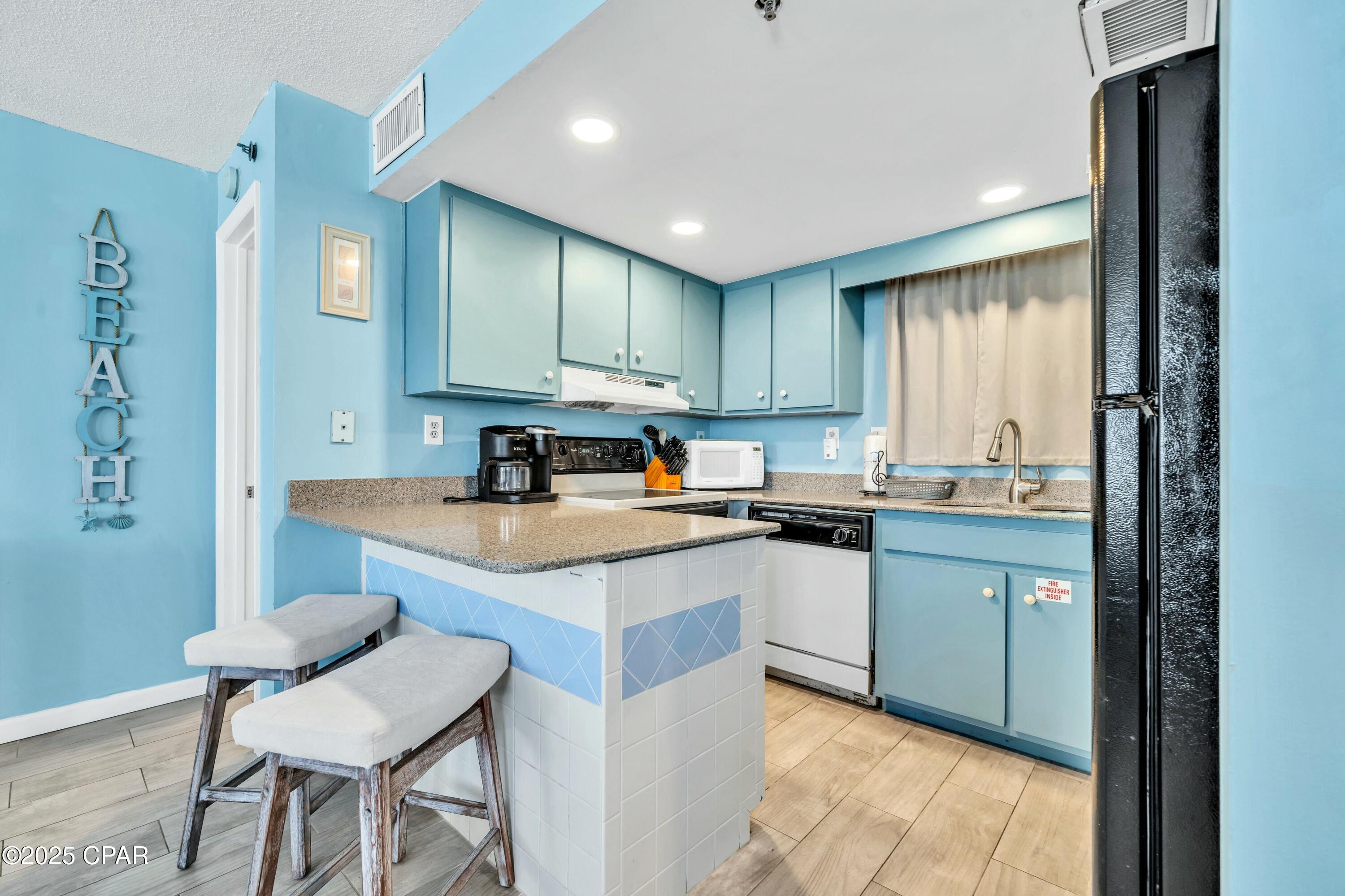 Sunbird Condo - Residential