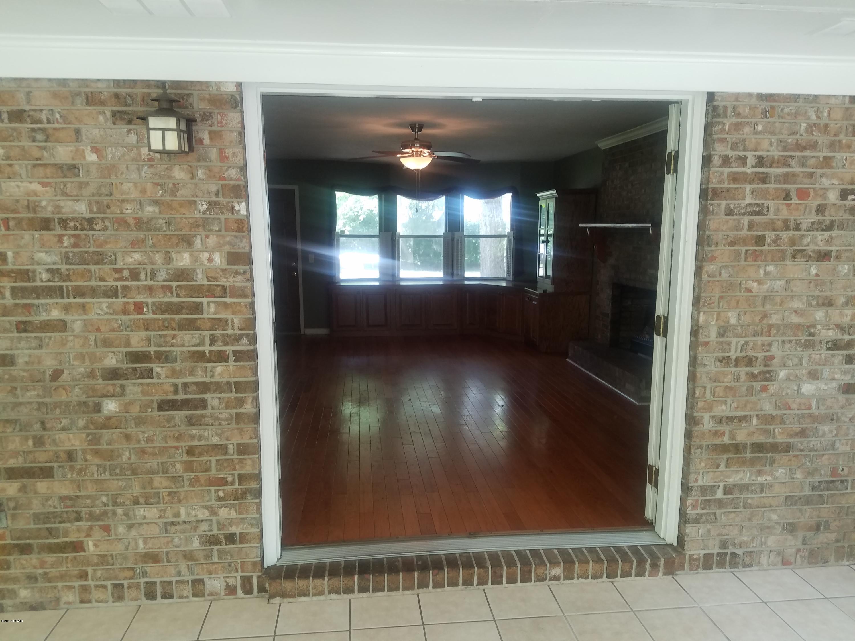 [No Recorded Subdiv] - Residential