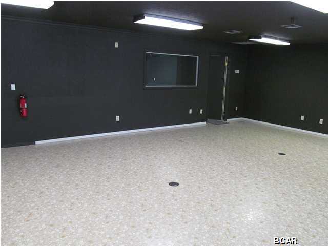 No Named Subdivision - Commercial Lease