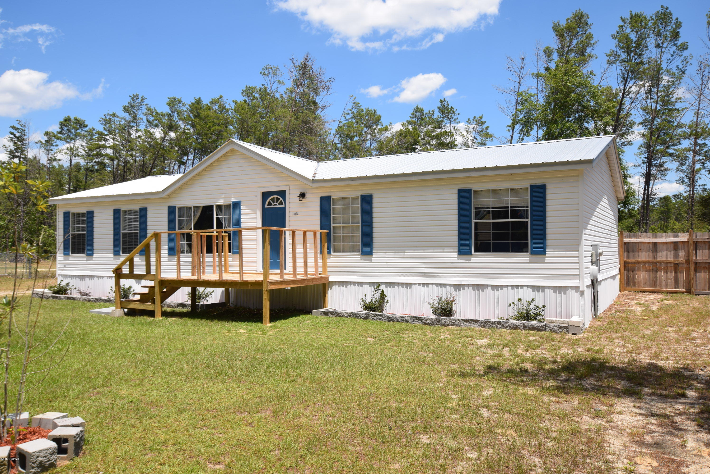 White Western Springs Unit 1 - Residential