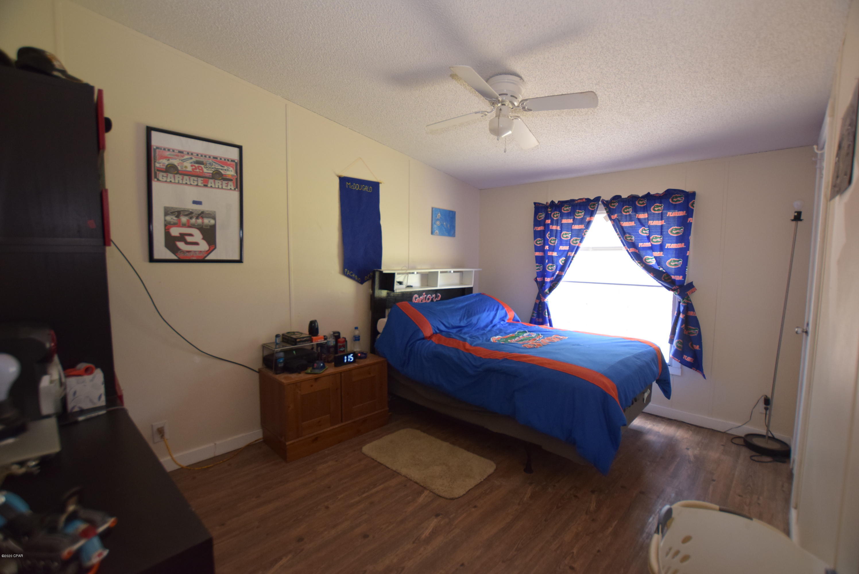 White Western Springs Unit 1 - Residential