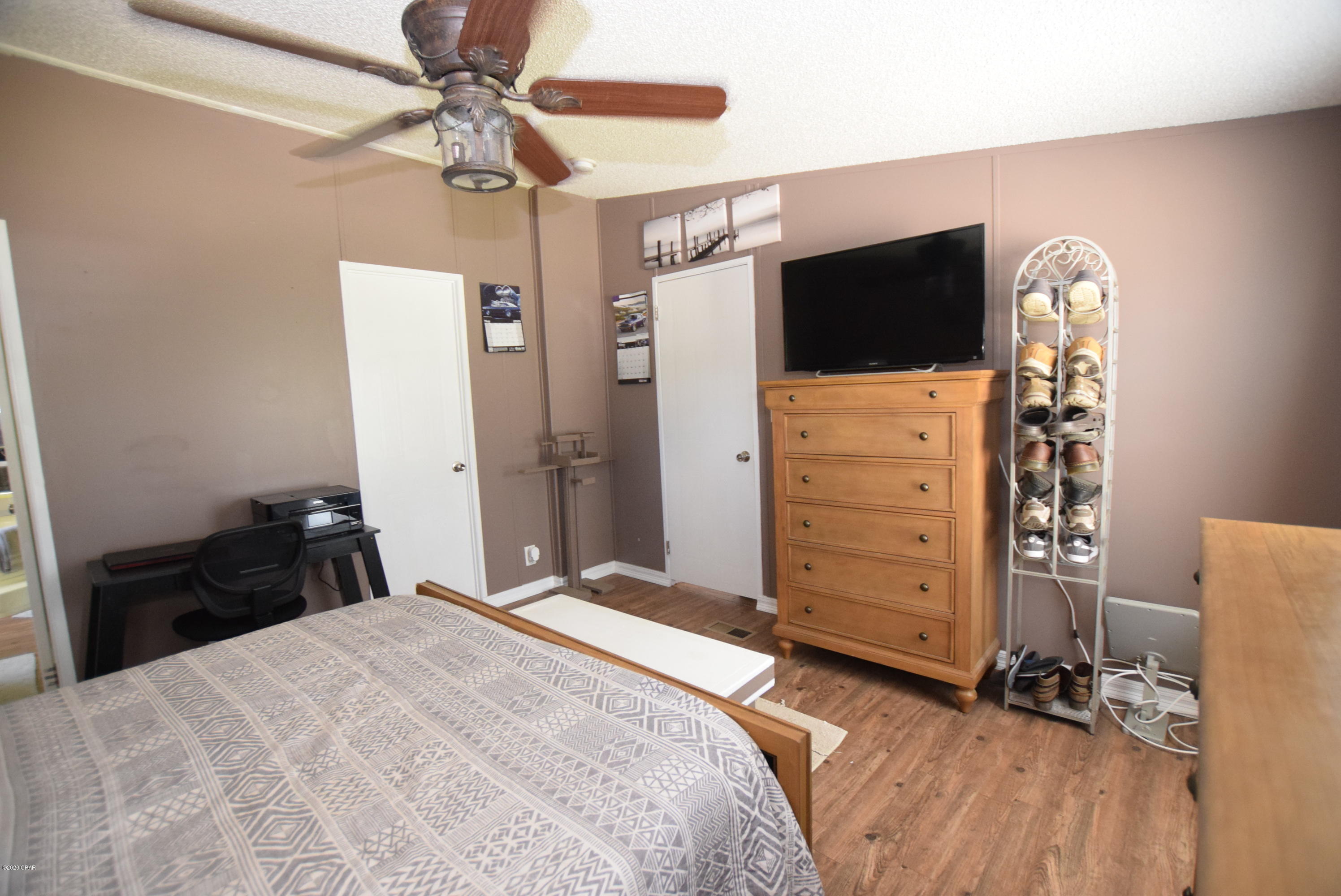 White Western Springs Unit 1 - Residential