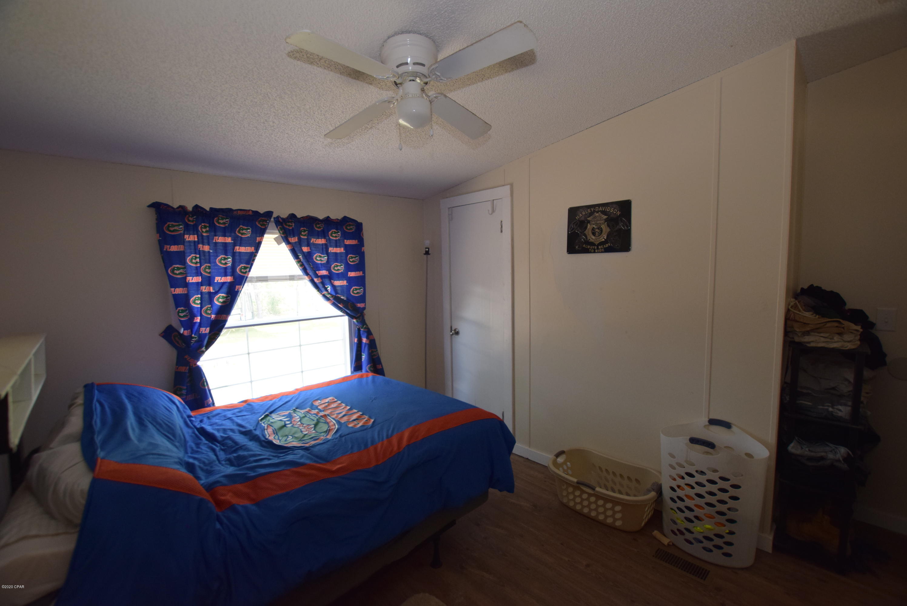 White Western Springs Unit 1 - Residential