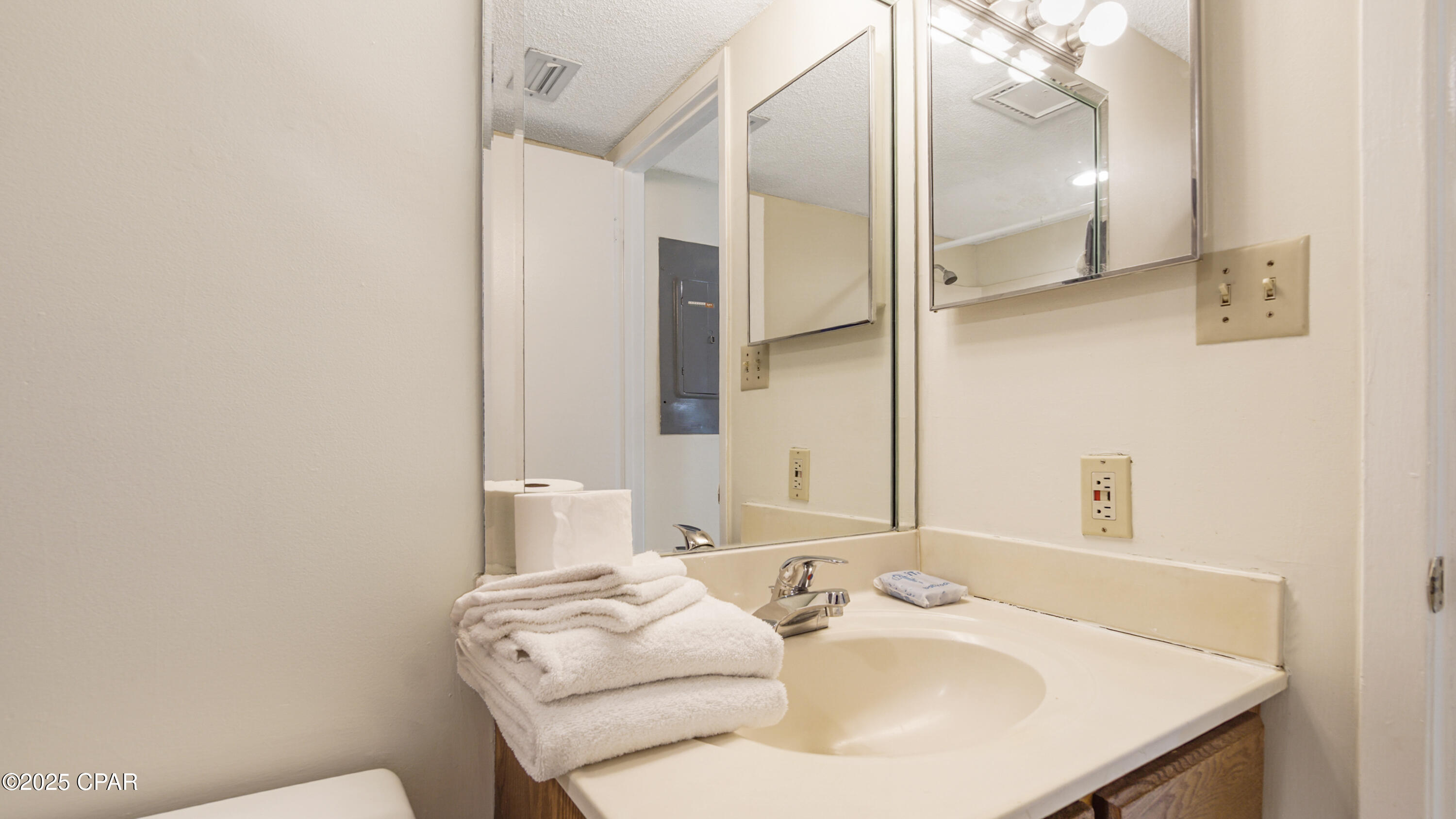 The Commodore - Residential