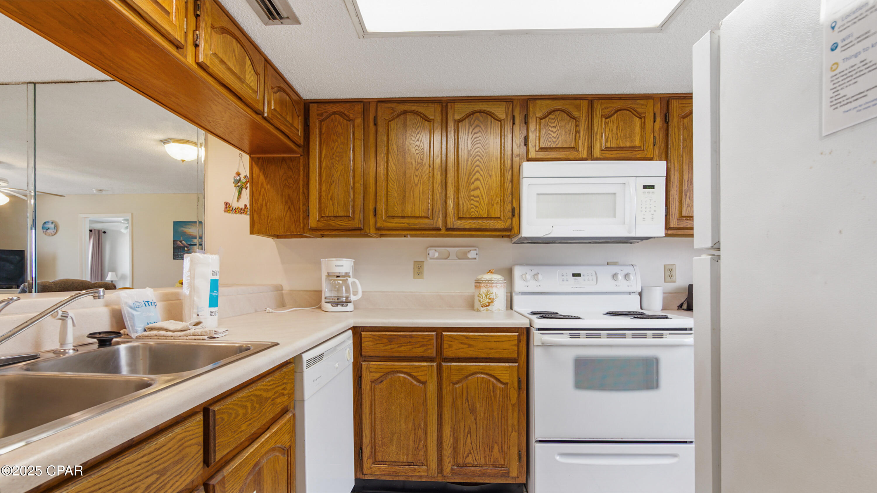 The Commodore - Residential