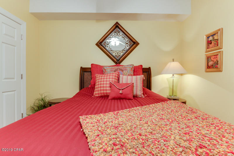 Emerald Isle - Residential