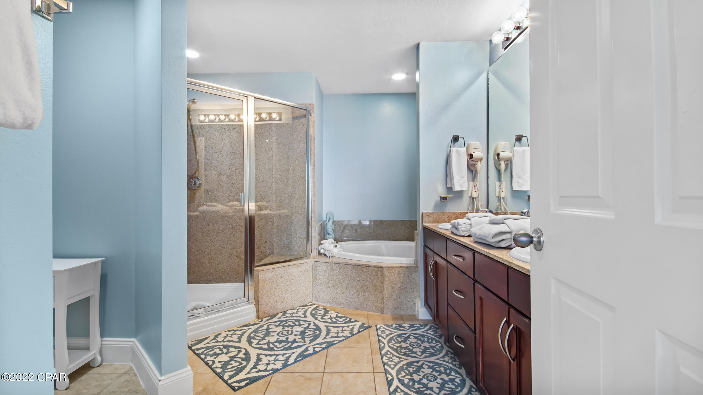 Laketown Wharf - Residential