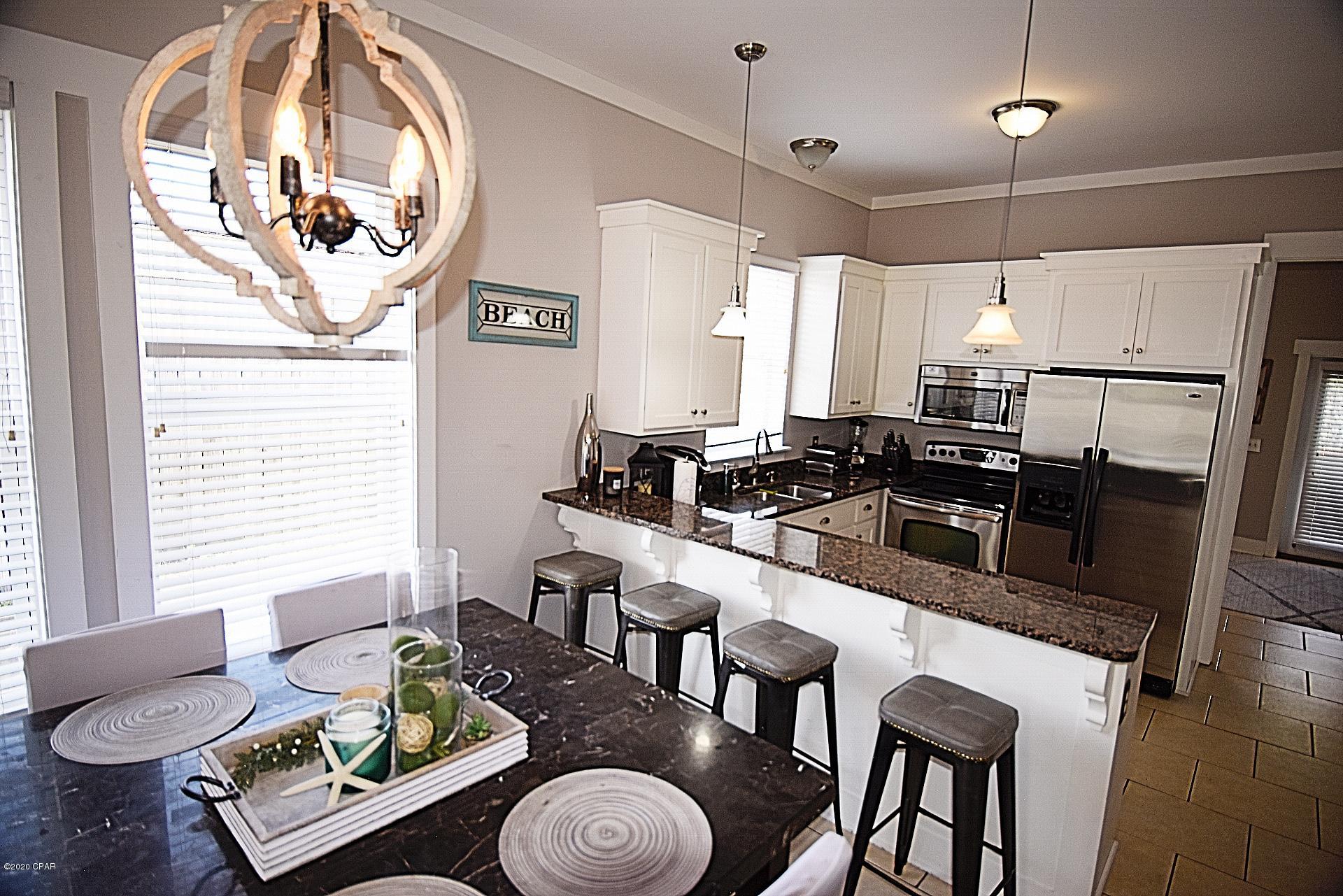 Laguna Beach Estates 7th Add - Residential