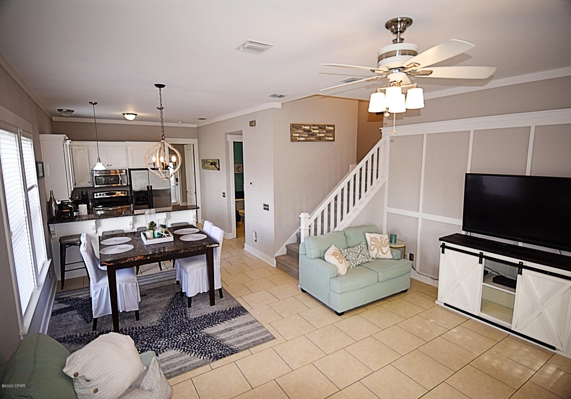 Laguna Beach Estates 7th Add - Residential