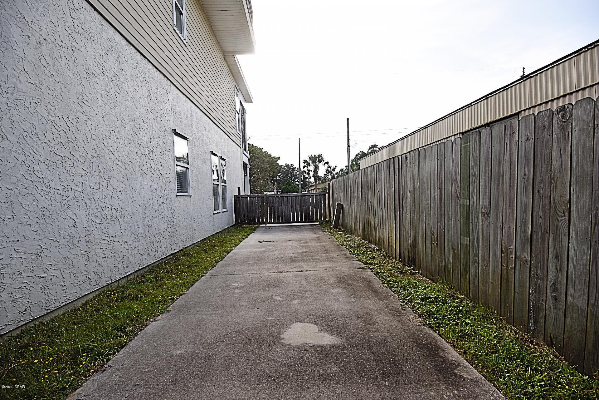 Laguna Beach Estates 7th Add - Residential