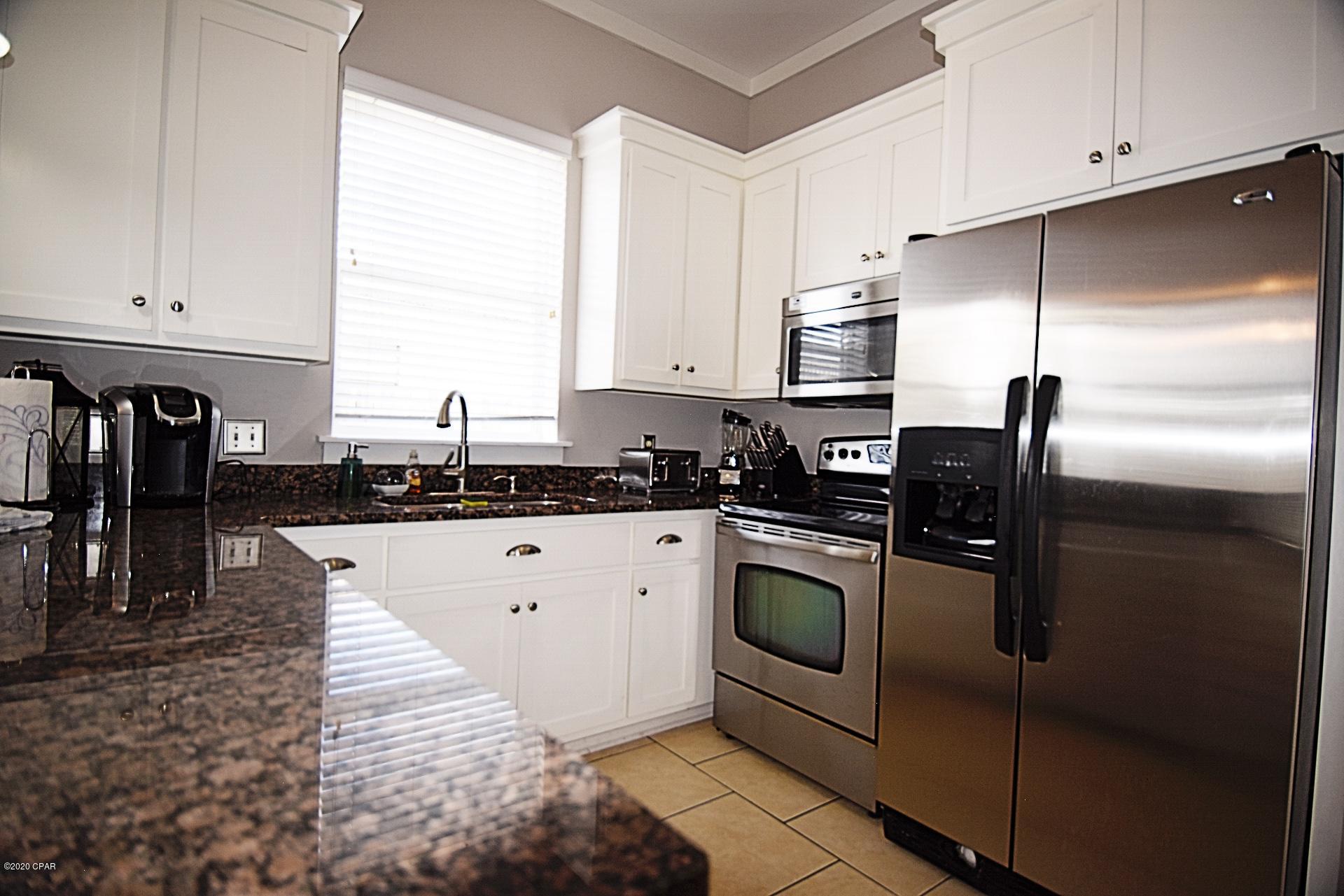 Laguna Beach Estates 7th Add - Residential