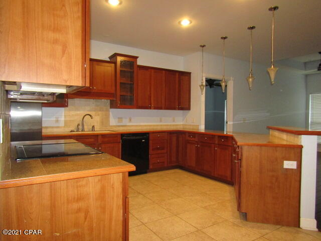 Colony Club Hrbr Ph 1 - Residential Lease