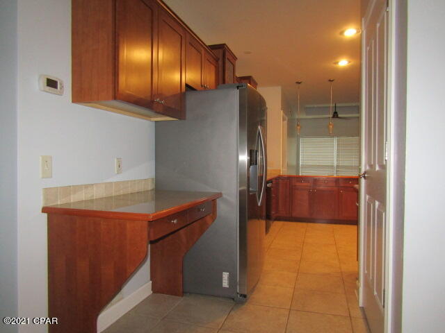 Colony Club Hrbr Ph 1 - Residential Lease