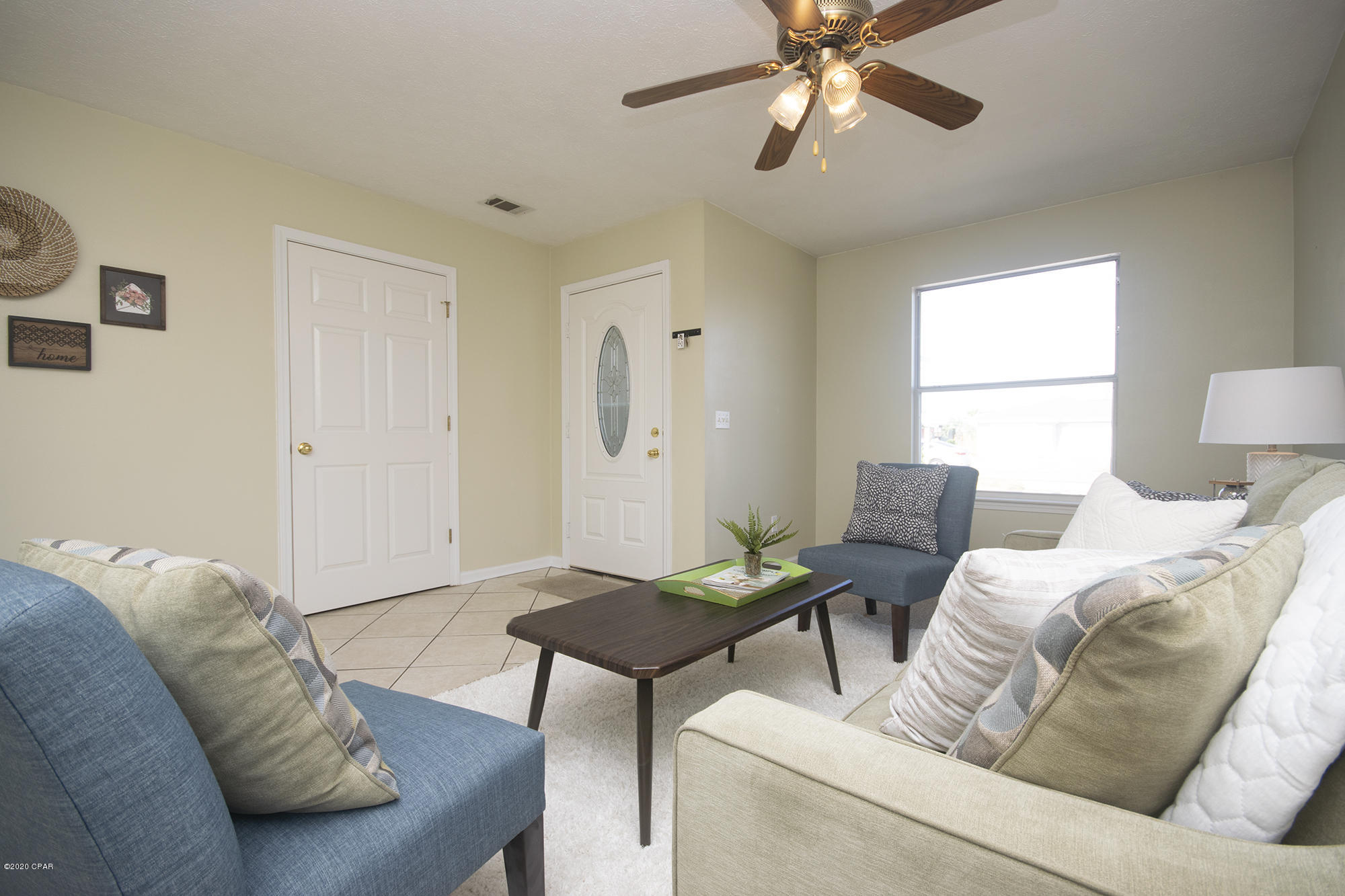 Pine Tree Place Unit 1 - Residential