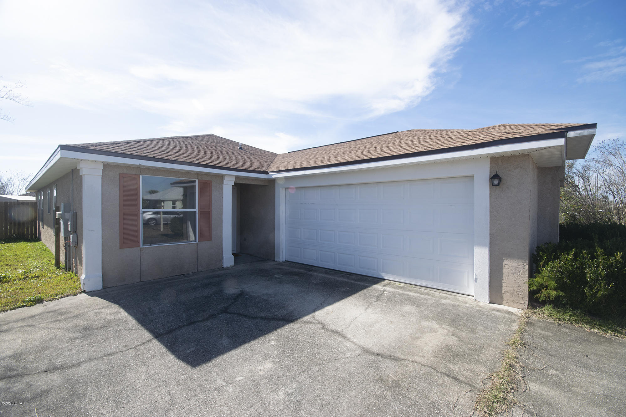 Pine Tree Place Unit 1 - Residential