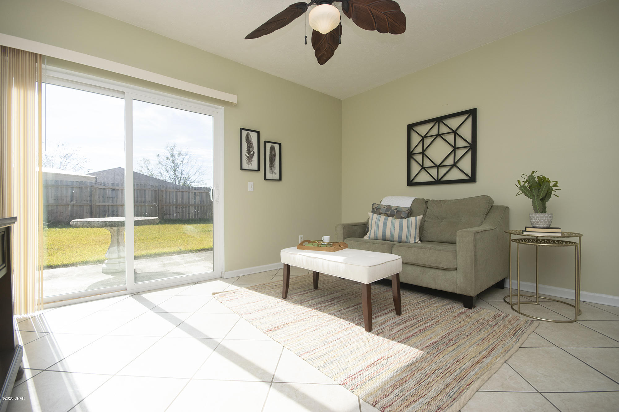Pine Tree Place Unit 1 - Residential