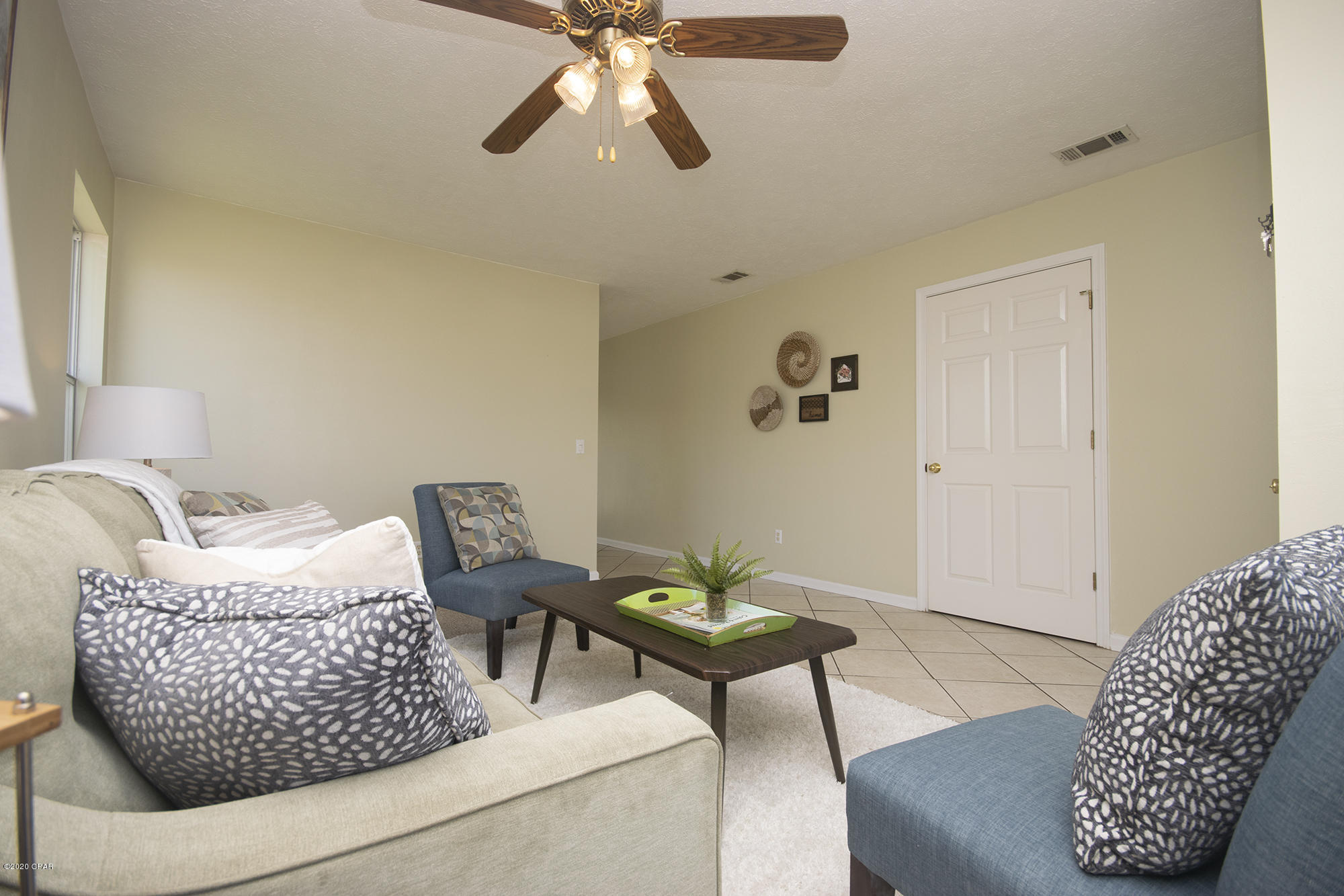 Pine Tree Place Unit 1 - Residential