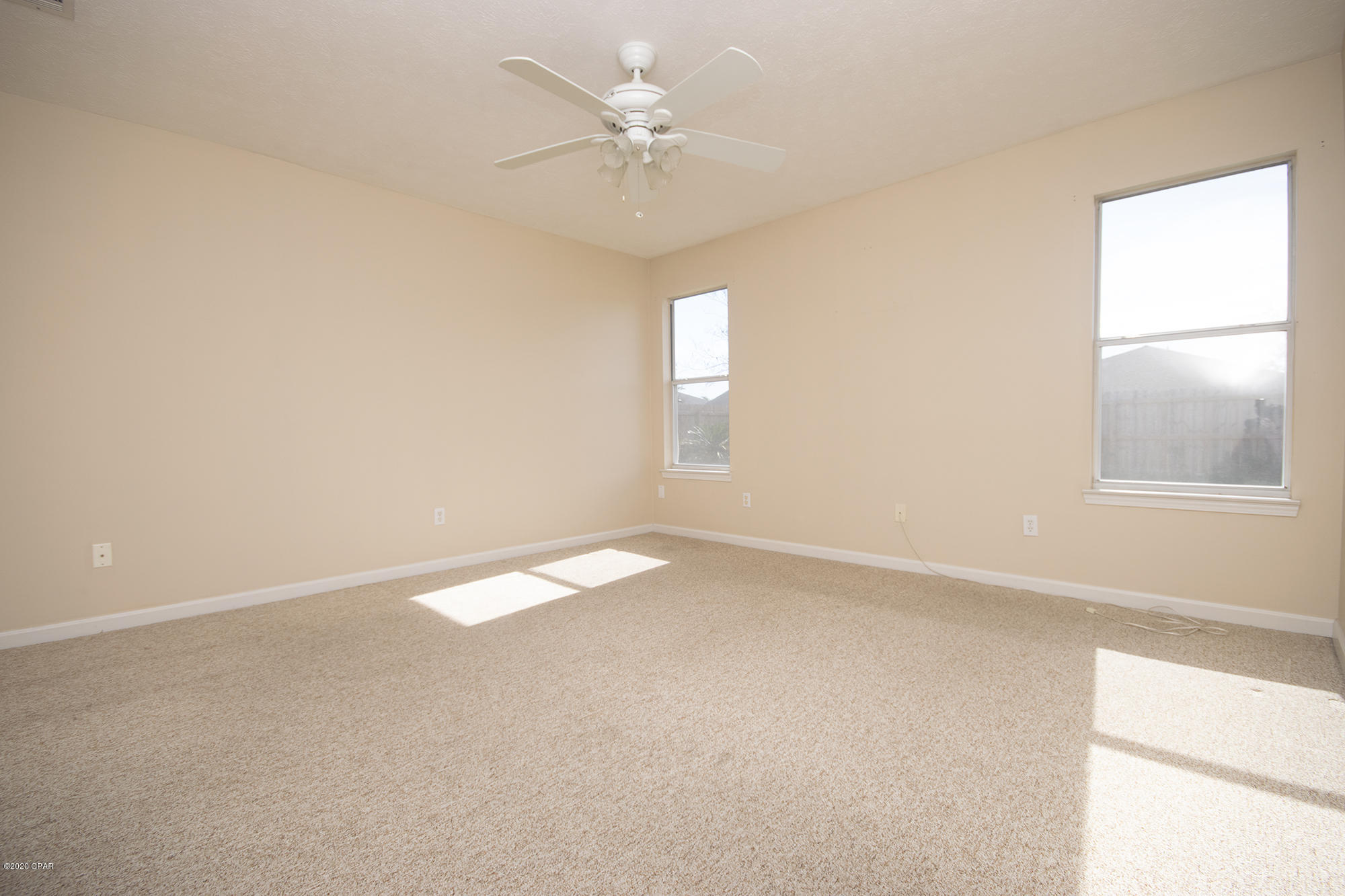 Pine Tree Place Unit 1 - Residential