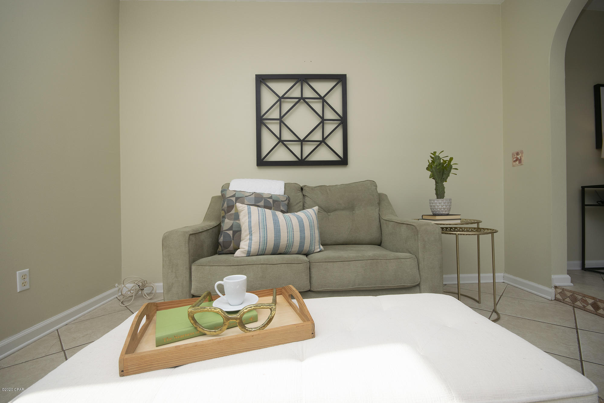 Pine Tree Place Unit 1 - Residential