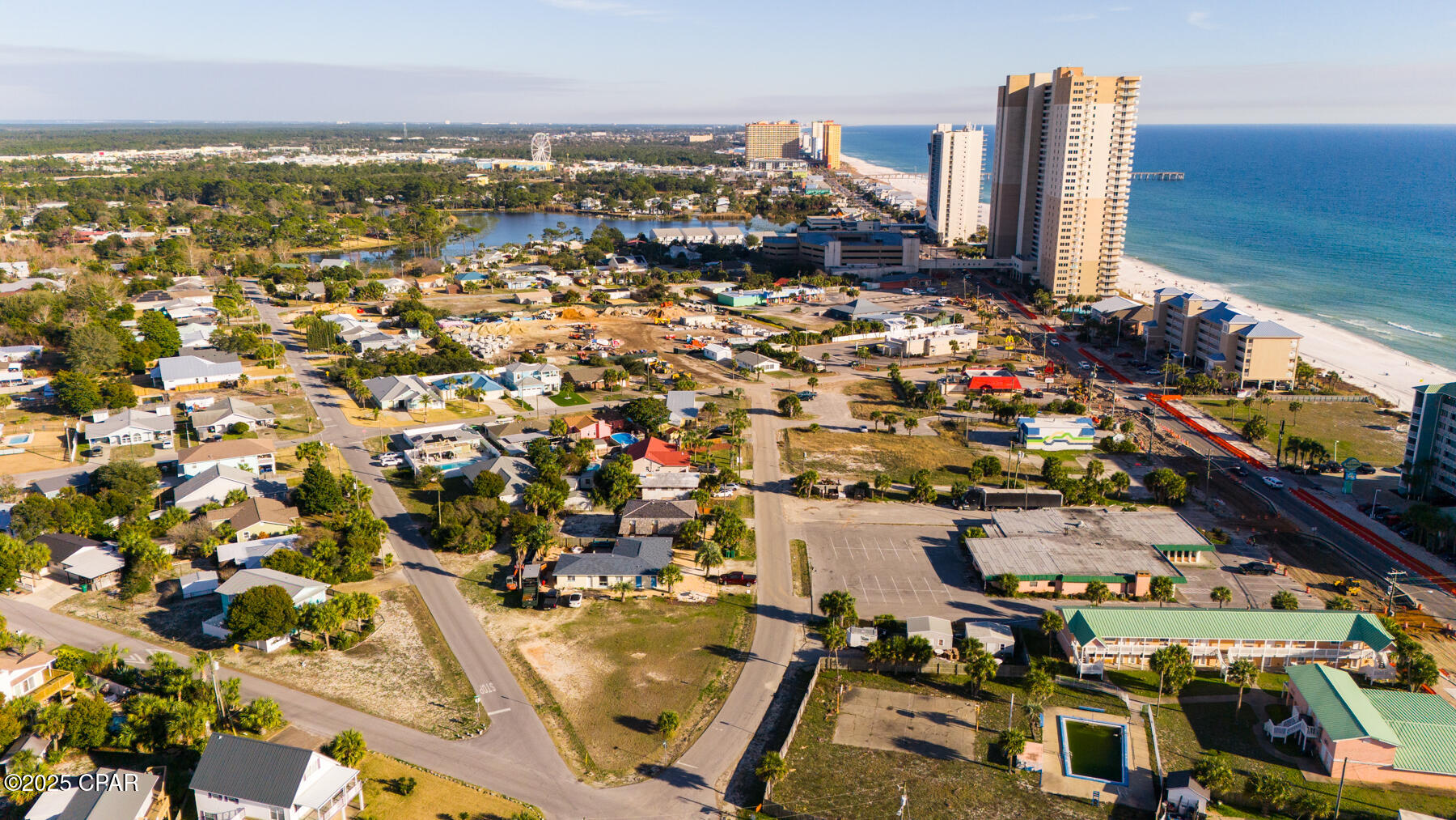 El Centro Beach - Land