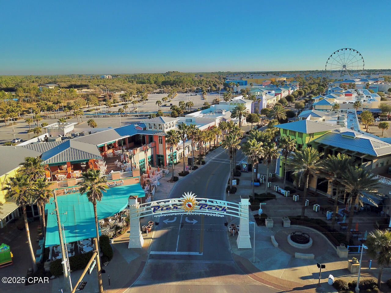 El Centro Beach - Land