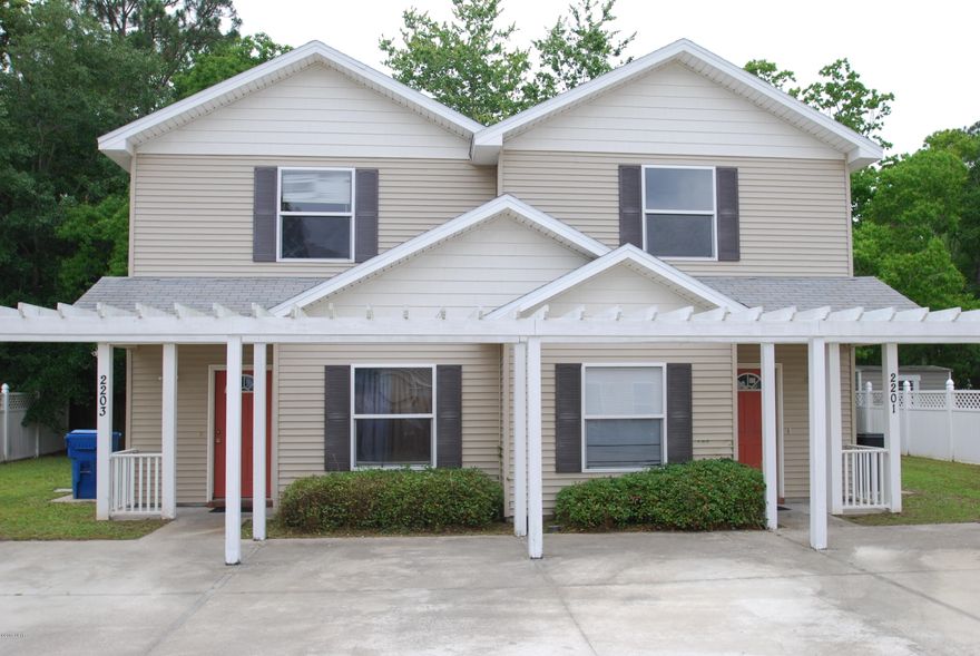This 3 Bedroom, 2 Bath townhome on Panama City Beach will make a great rental or affordable living. All flooring is tile or new laminate flooring. There is one bedroom and full bath downstairs and 2 bedrooms and one bath upstairs. The two bedrooms upstairs each have their own toilets and vanities but share tub/shower.. Jack and Jill style. This unit is priced to sell! Home will come with chest freezer and a storage building outside the sliding glass doors of living room.