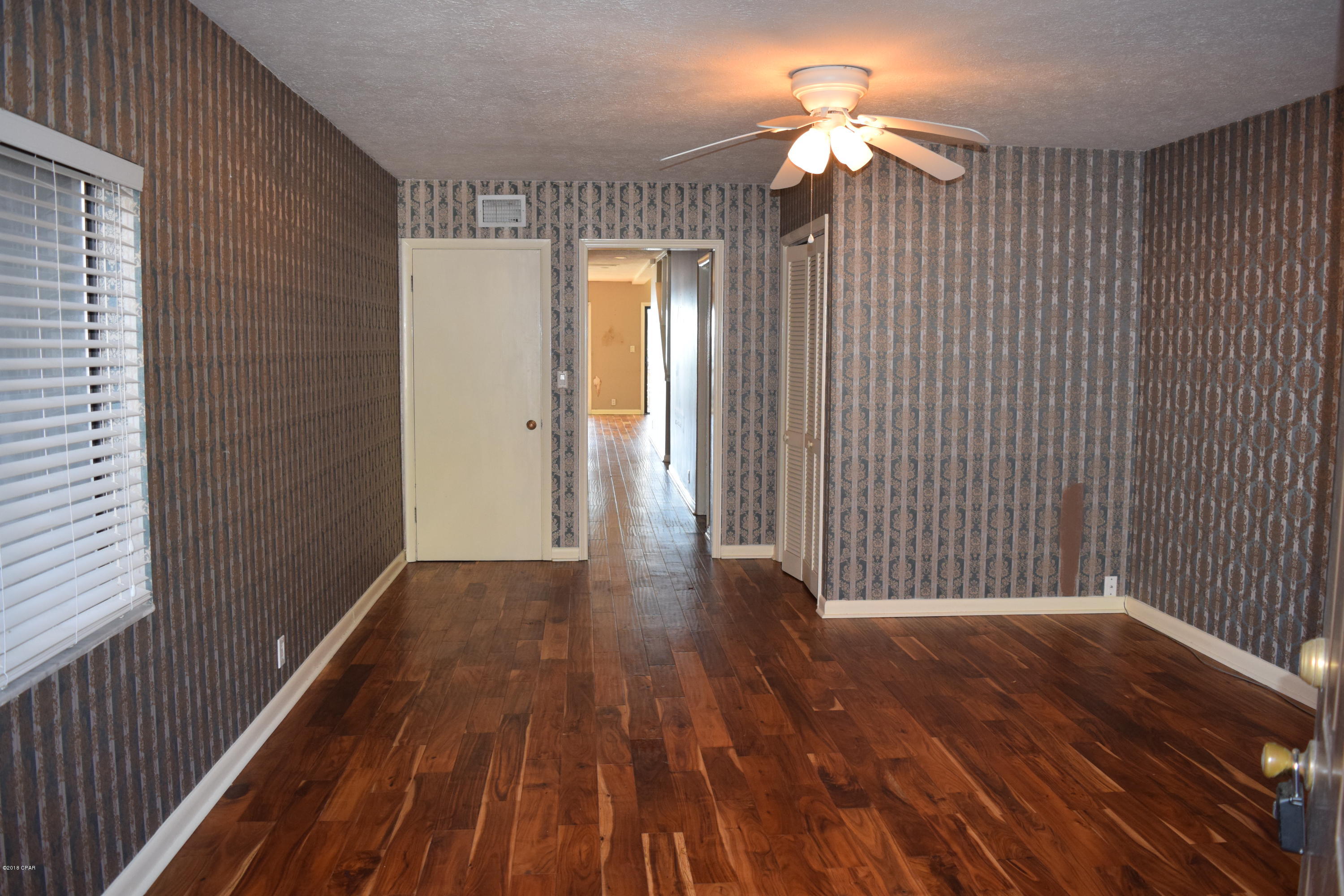 Bay Oaks Townhouses - Residential