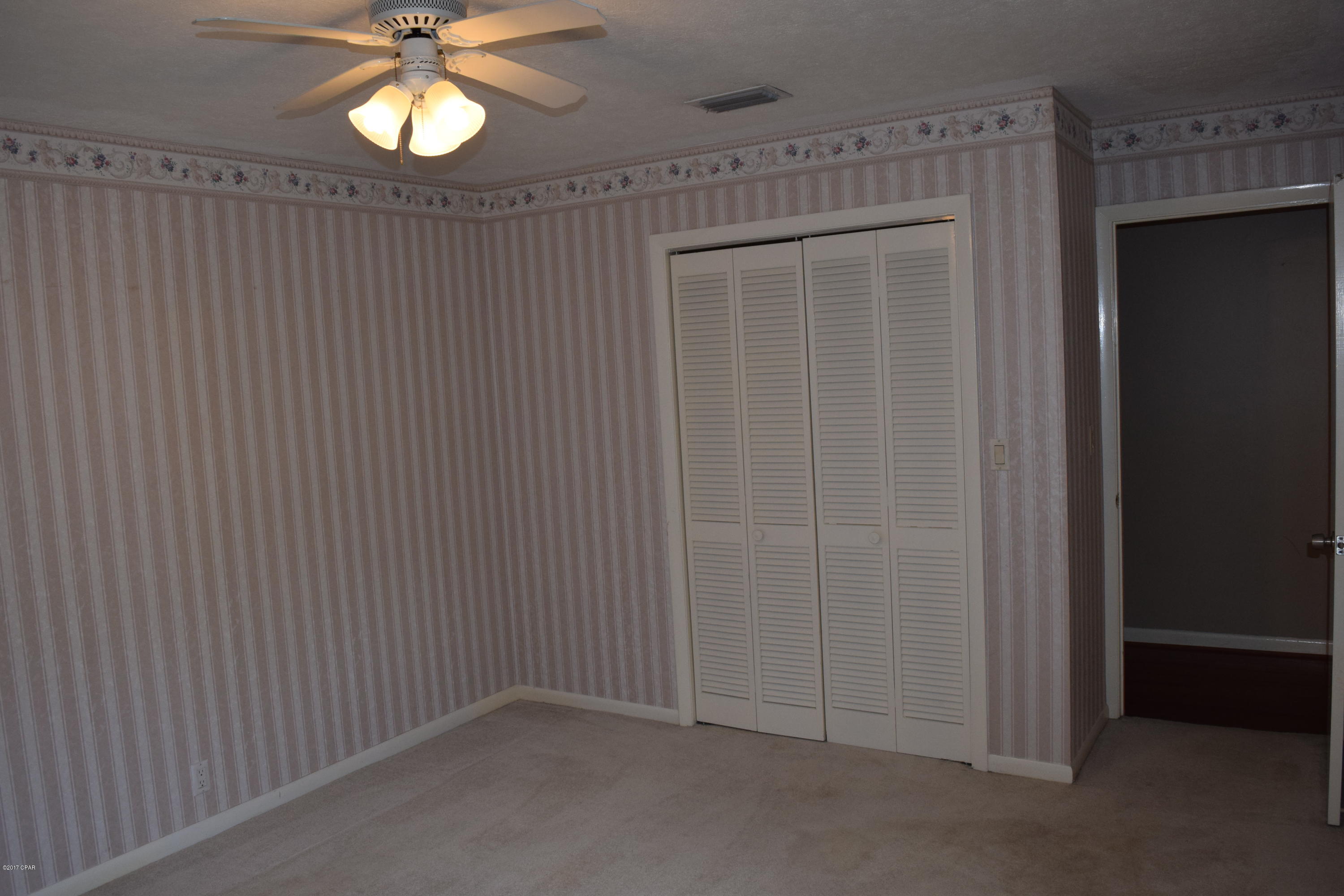 Bay Oaks Townhouses - Residential