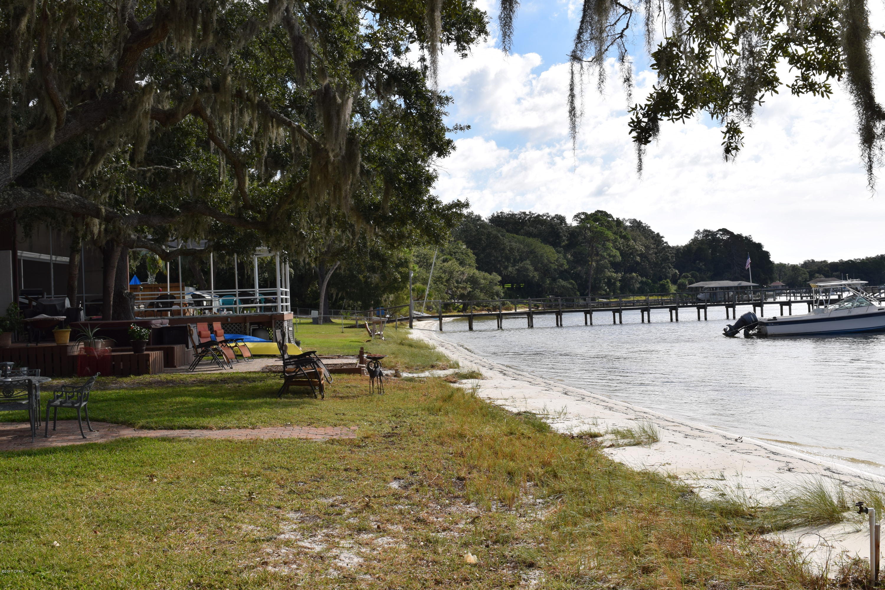 Bay Oaks Townhouses - Residential