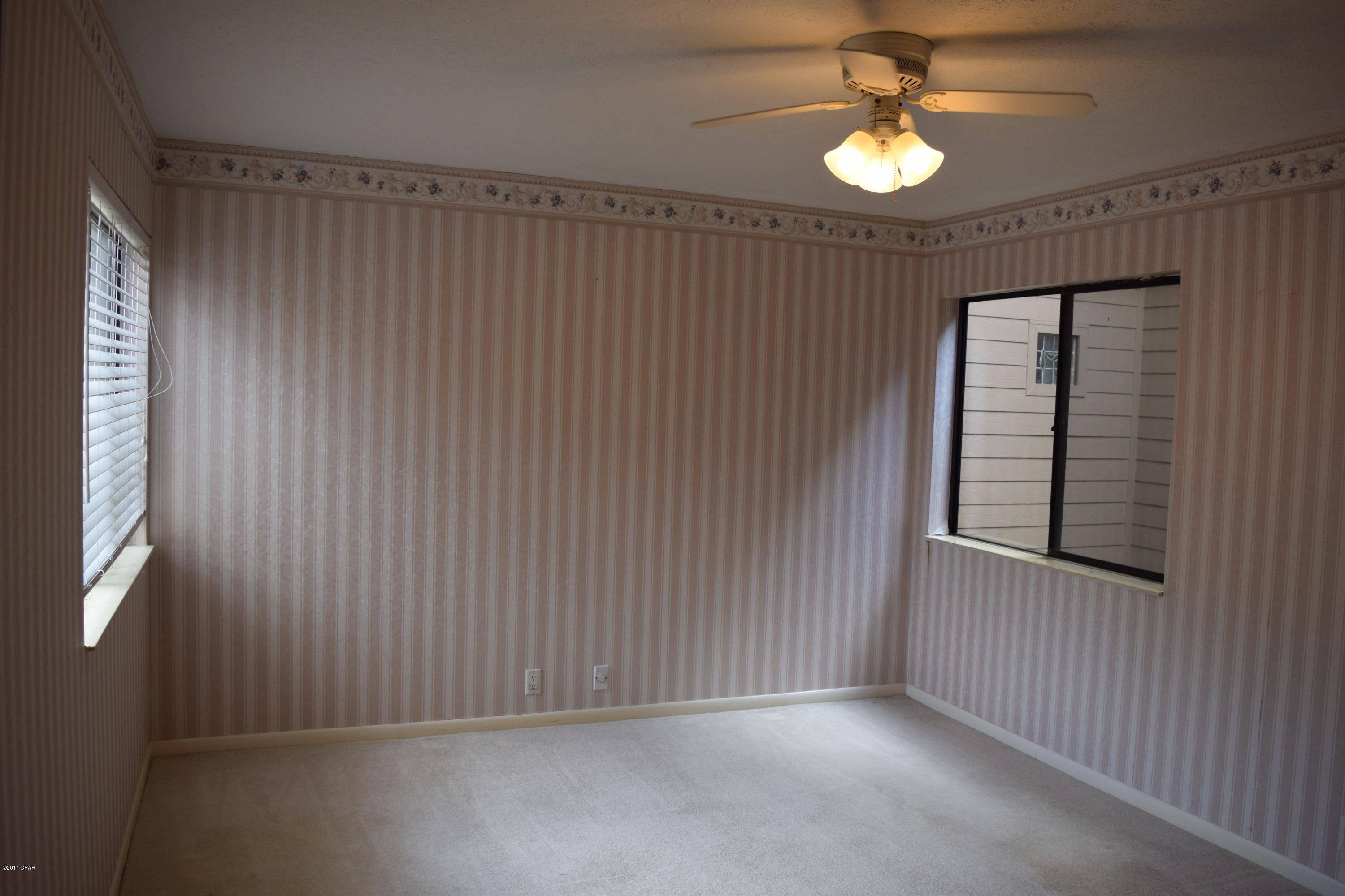 Bay Oaks Townhouses - Residential